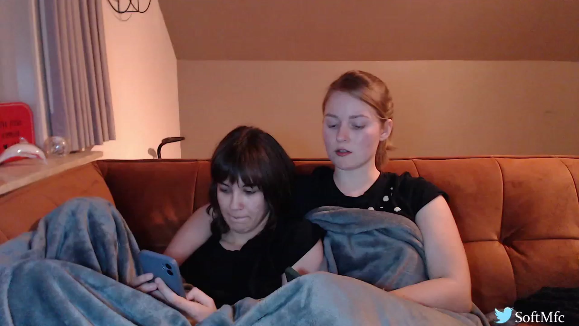 Gallery image thumbnail from SoftArt's myfreecams stream on, 01/26/2024, 22:15 image 5 of 20