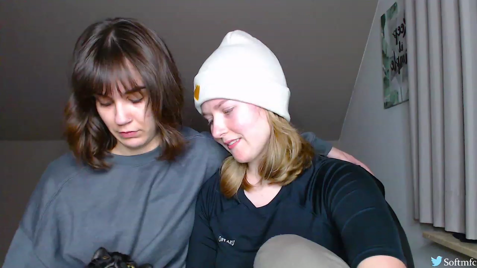 Gallery image thumbnail from SoftArt's myfreecams stream on, 02/01/2024, 18:17 image 4 of 20