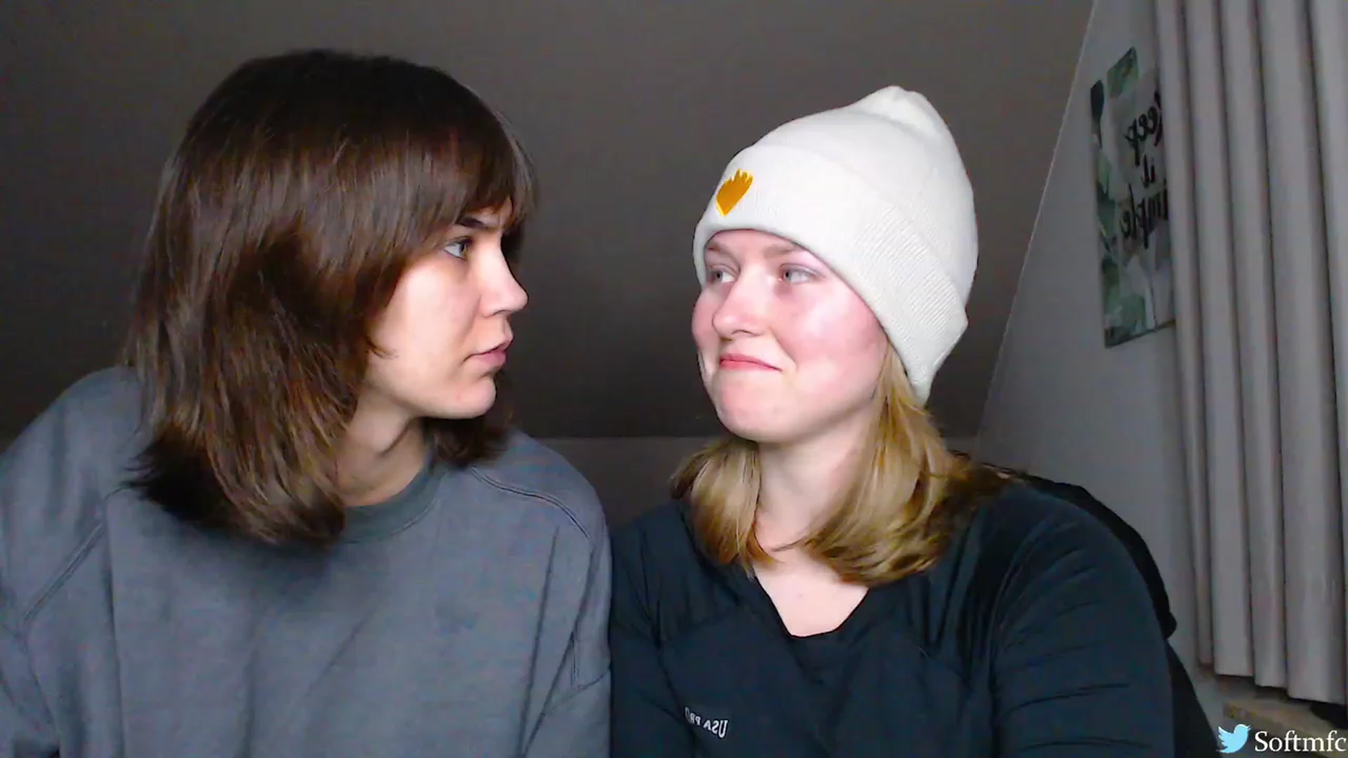Gallery image thumbnail from SoftArt's myfreecams stream on, 02/01/2024, 18:17 image 13 of 20