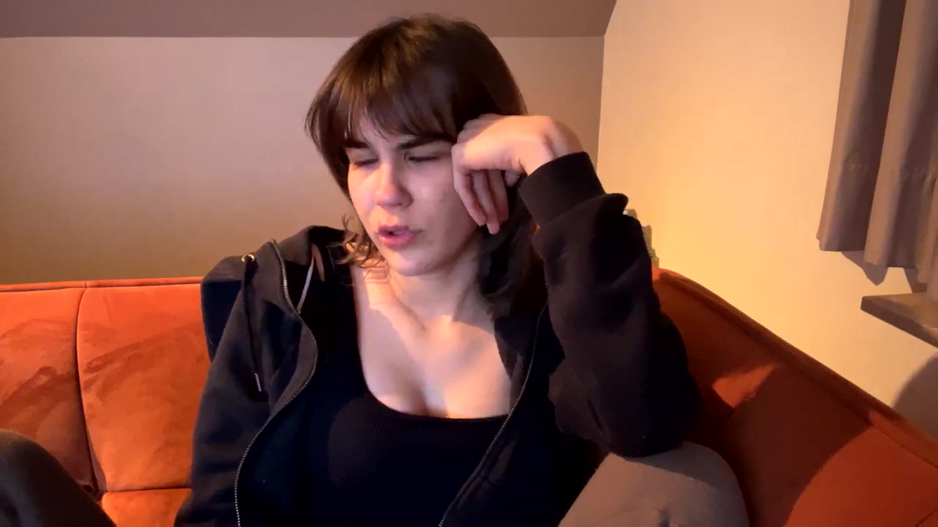 Gallery image thumbnail from SoftArt's myfreecams stream on, 03/11/2024, 01:40 image 8 of 20
