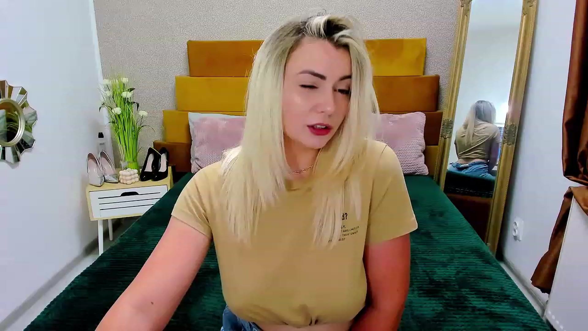 Gallery image thumbnail from SoftPleasurex's myfreecams stream on, 07/11/2023, 09:38 image 15 of 20
