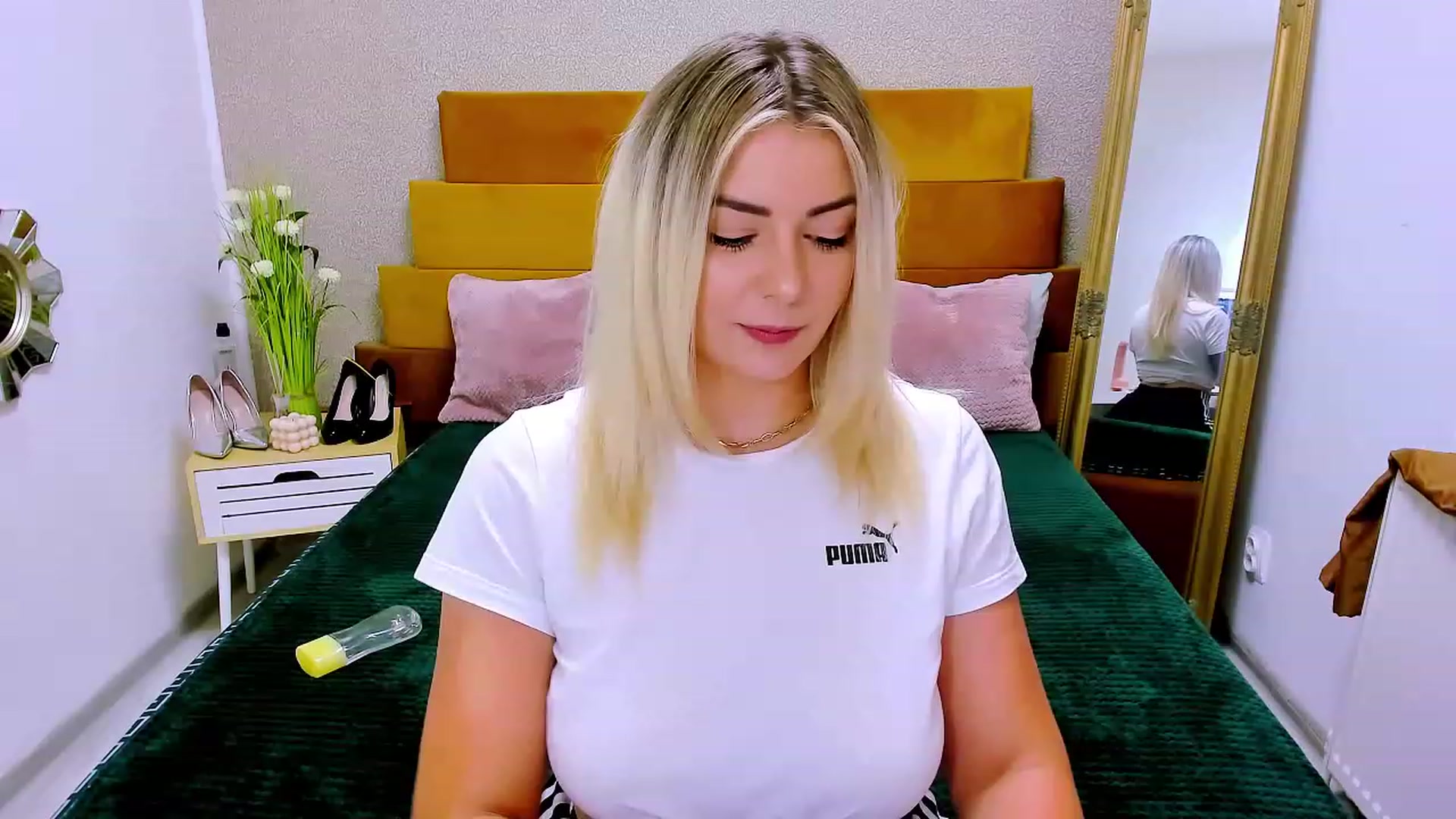 Gallery image thumbnail from SoftPleasurex's myfreecams stream on, 07/12/2023, 08:16 image 8 of 20