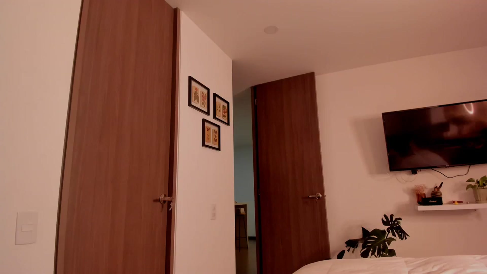 Gallery image thumbnail from Soft_Birthday's myfreecams stream on, 09/02/2023, 04:23 image 7 of 20