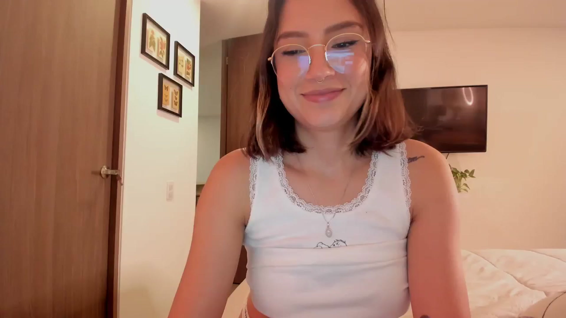 Gallery image thumbnail from Soft_Birthday's myfreecams stream on, 09/12/2023, 03:09 image 14 of 20