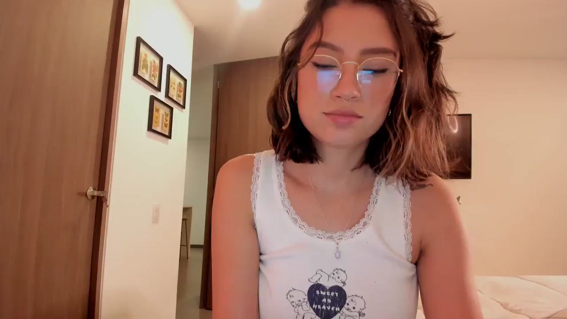 Gallery image thumbnail from Soft_Birthday's myfreecams stream on, 09/12/2023, 03:09 image 2 of 20