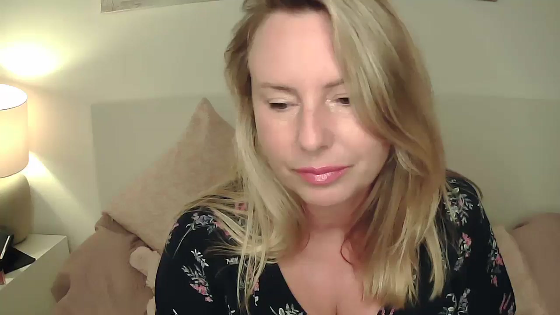 Gallery image thumbnail from SoftlyKatie's myfreecams stream on, 07/31/2025, 21:13 image 20 of 20