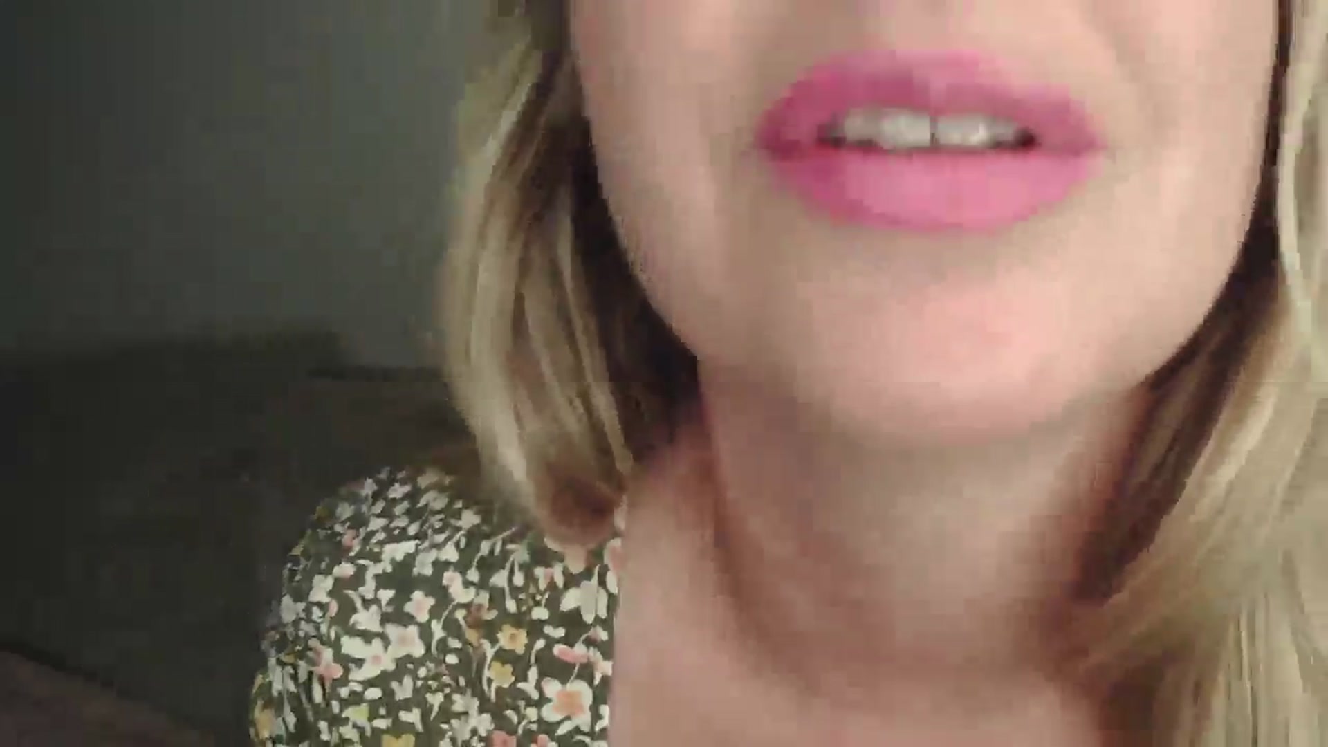 Gallery image thumbnail from SoftlyKatie's myfreecams stream on, 09/07/2025, 22:31 image 8 of 20