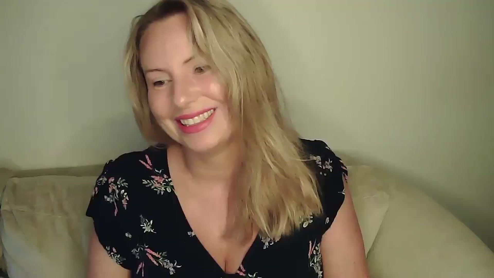 Gallery image thumbnail from SoftlyKatie's myfreecams stream on, 09/09/2025, 08:47 image 15 of 20
