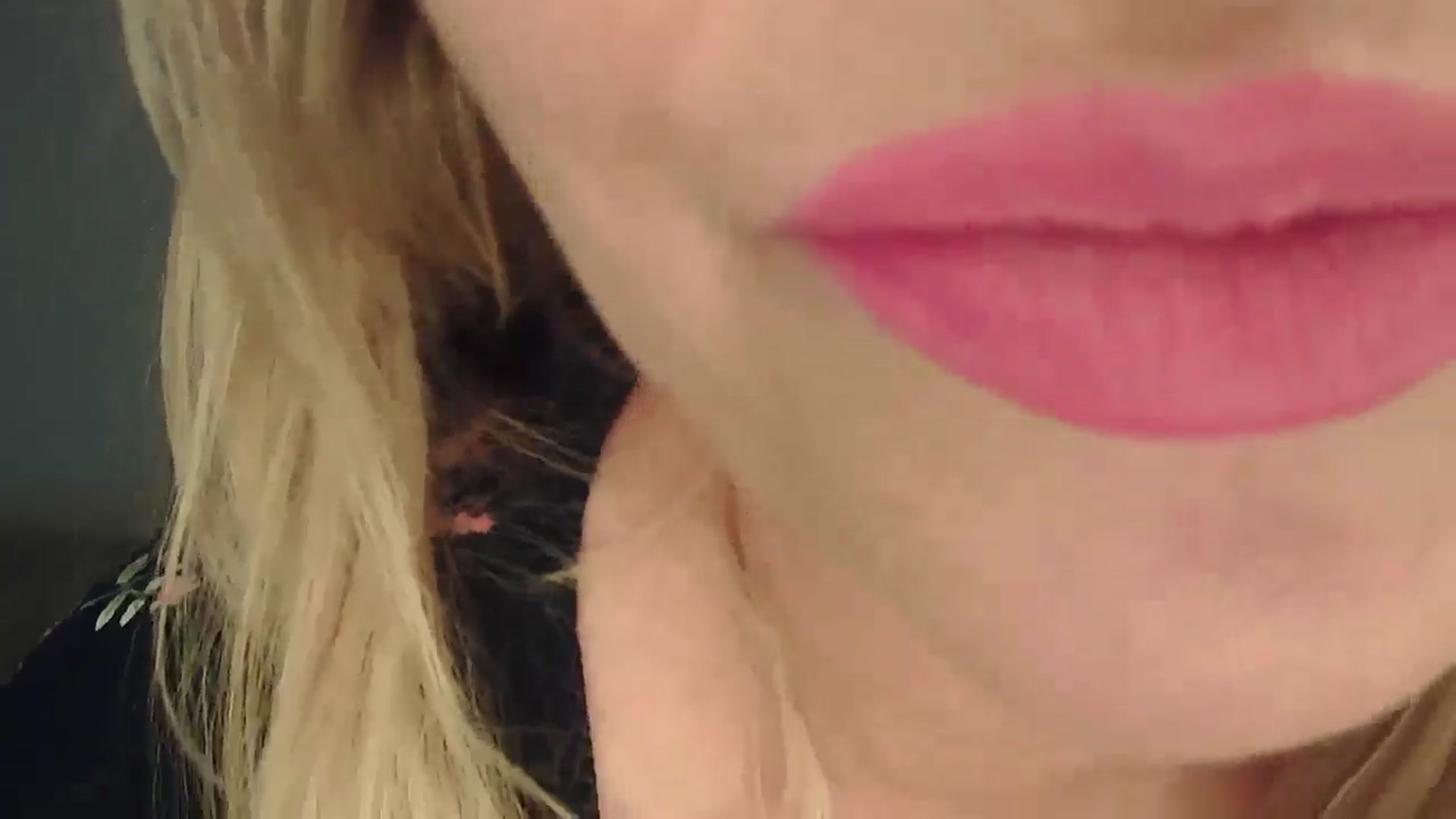 Gallery image thumbnail from SoftlyKatie's myfreecams stream on, 09/09/2025, 14:42 image 9 of 20