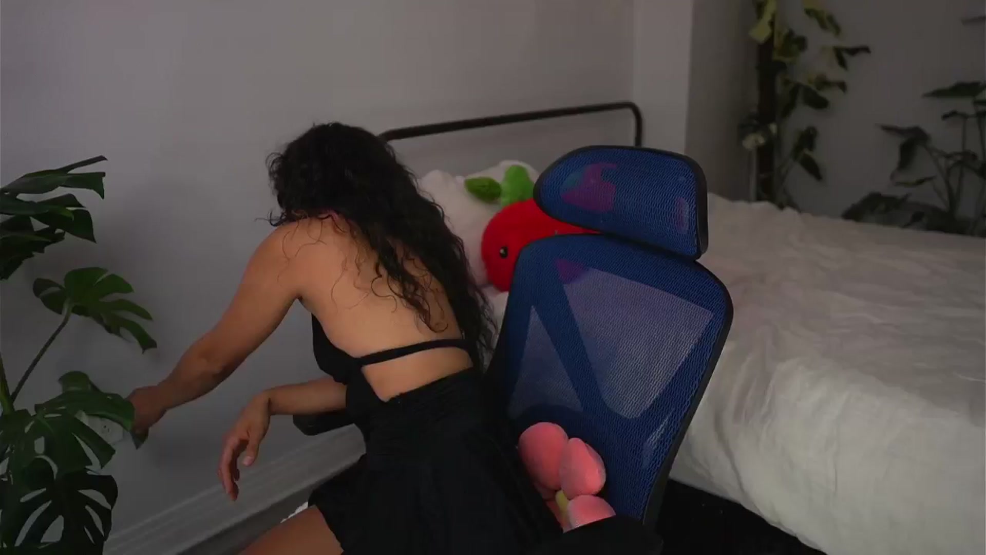 Gallery image thumbnail from SoftnWet's myfreecams stream on, 08/24/2025, 01:31 image 8 of 20