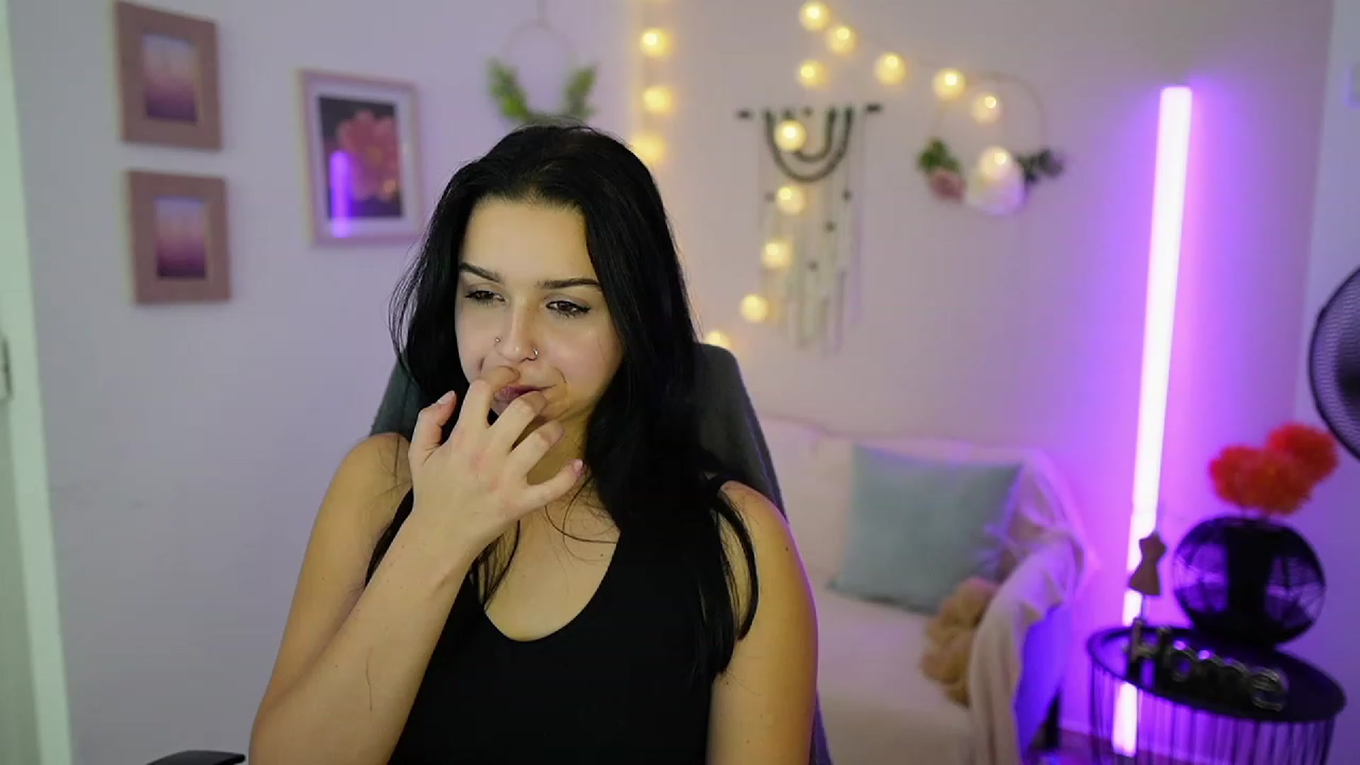 Gallery image thumbnail from Sola_Zola18's myfreecams stream on, 10/10/2023, 18:58 image 17 of 20