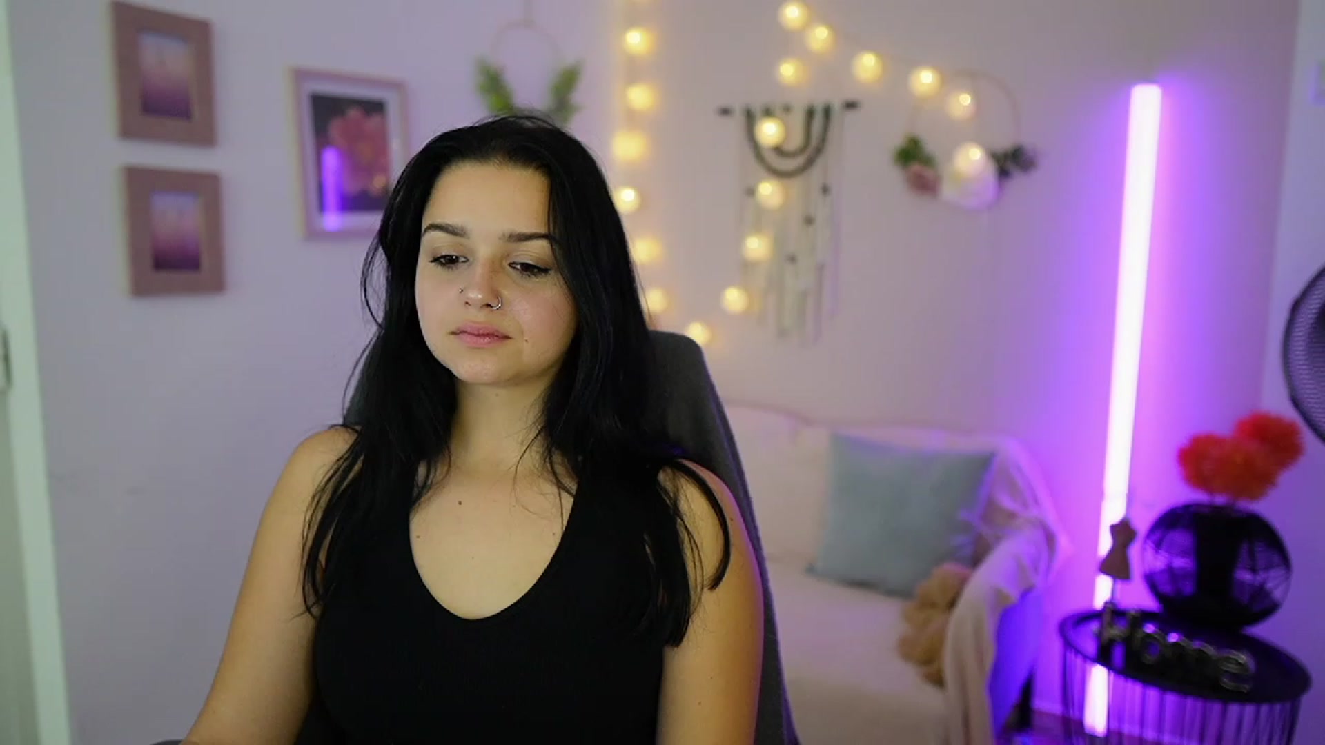 Gallery image thumbnail from Sola_Zola18's myfreecams stream on, 10/10/2023, 18:58 image 7 of 20