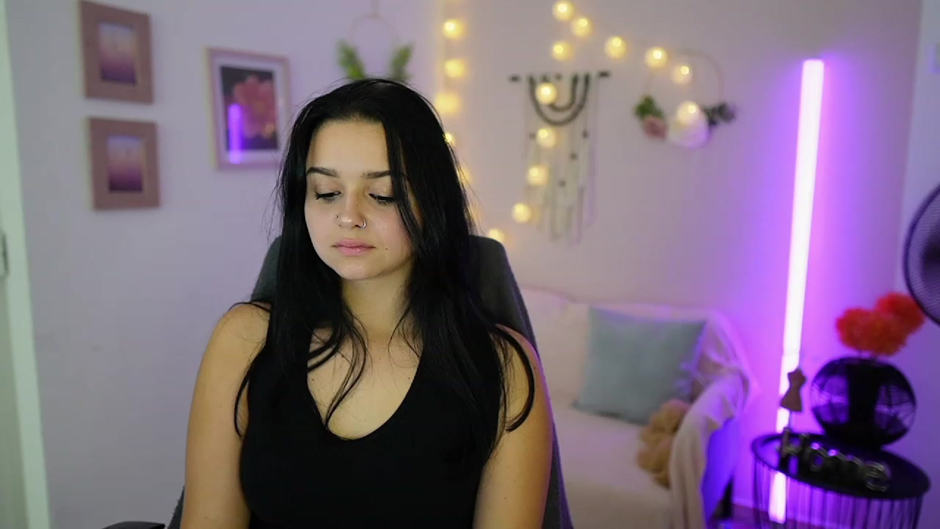 Gallery image thumbnail from Sola_Zola18's myfreecams stream on, 10/10/2023, 18:58 image 5 of 20