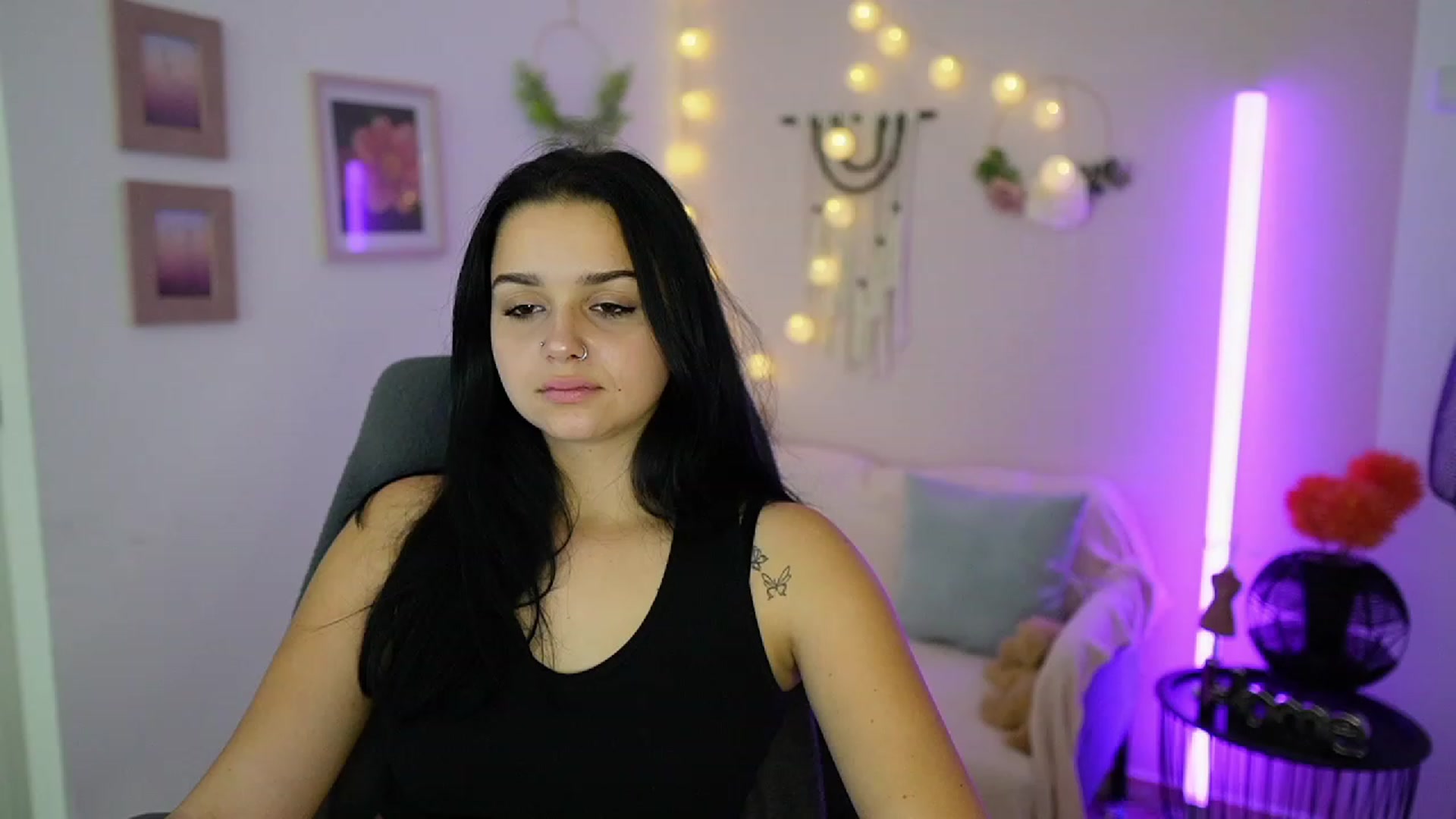 Gallery image thumbnail from Sola_Zola18's myfreecams stream on, 10/10/2023, 22:11 image 8 of 20
