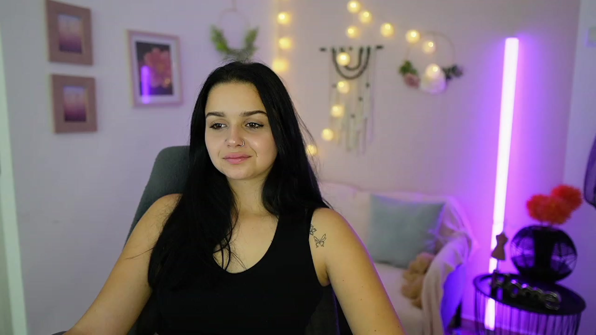 Gallery image thumbnail from Sola_Zola18's myfreecams stream on, 10/10/2023, 22:11 image 15 of 20