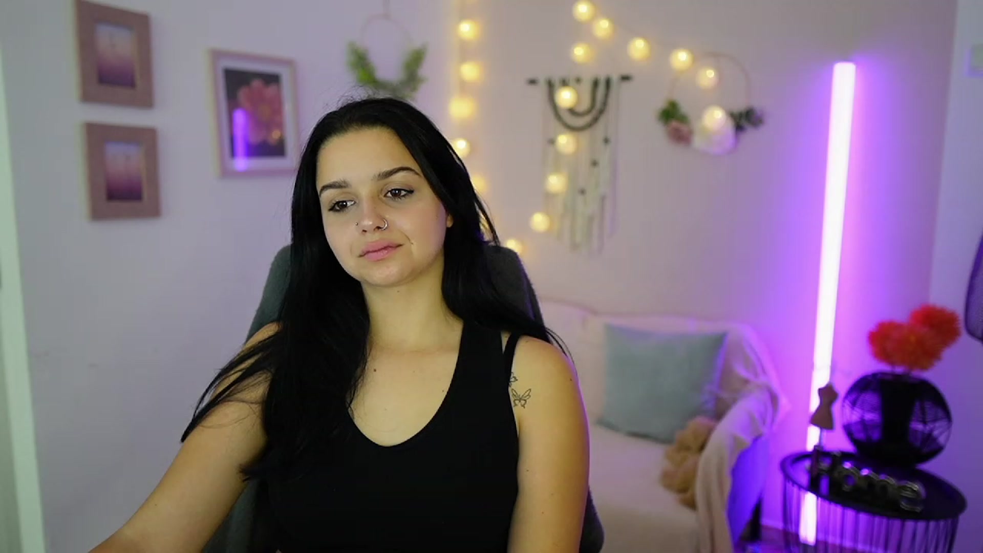Gallery image thumbnail from Sola_Zola18's myfreecams stream on, 10/10/2023, 22:11 image 19 of 20