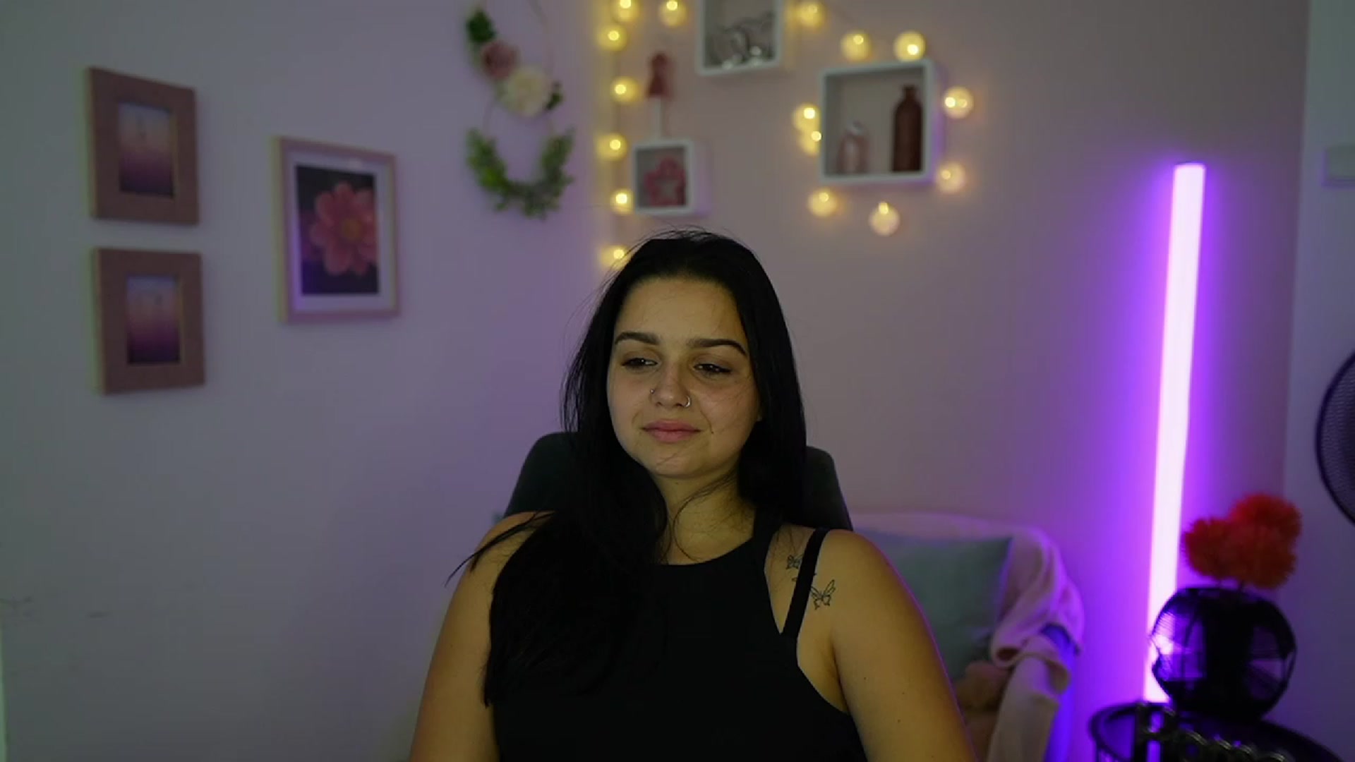 Gallery image thumbnail from Sola_Zola18's myfreecams stream on, 10/11/2023, 19:18 image 17 of 20