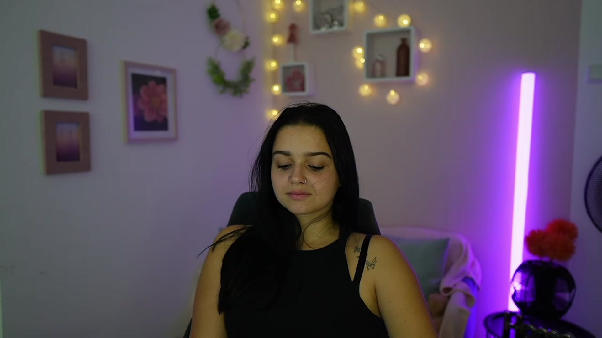 Gallery image thumbnail from Sola_Zola18's myfreecams stream on, 10/11/2023, 19:18 image 16 of 20