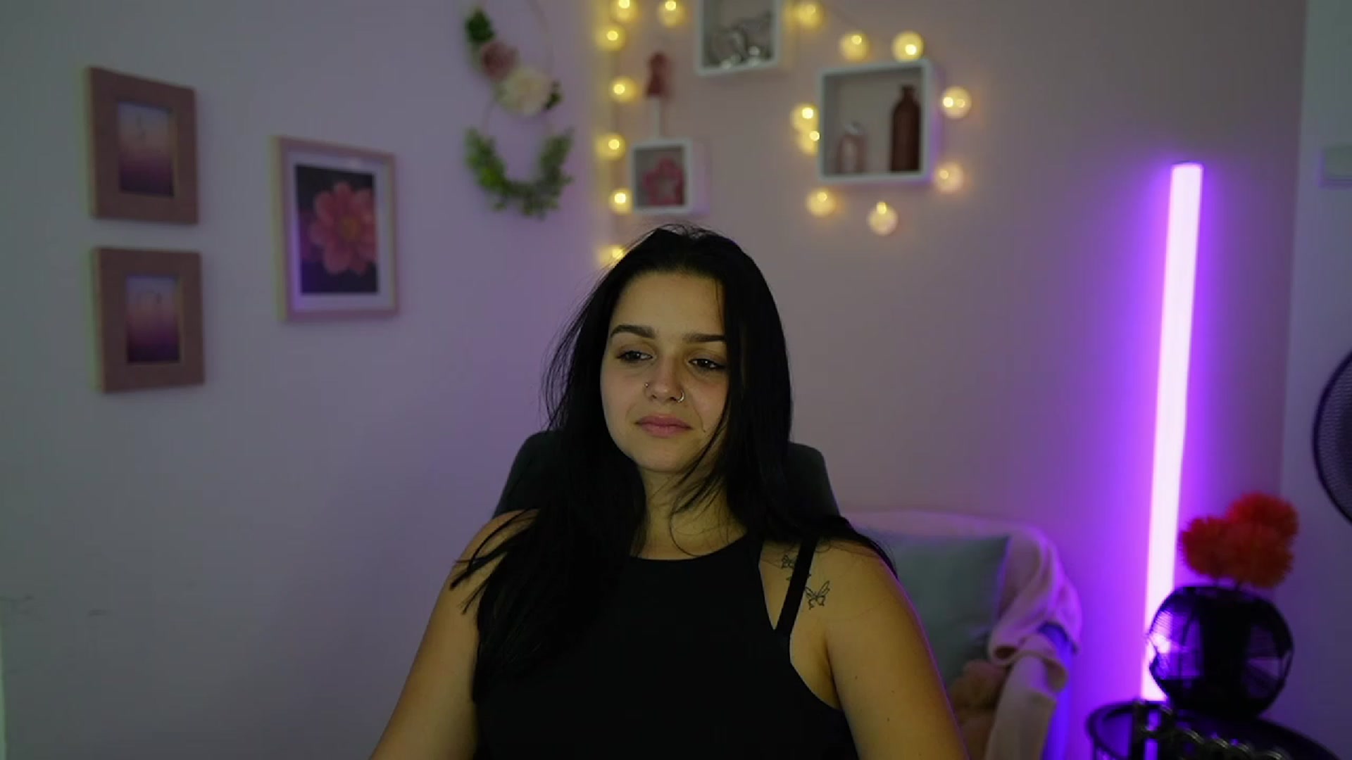 Gallery image thumbnail from Sola_Zola18's myfreecams stream on, 10/11/2023, 19:18 image 8 of 20