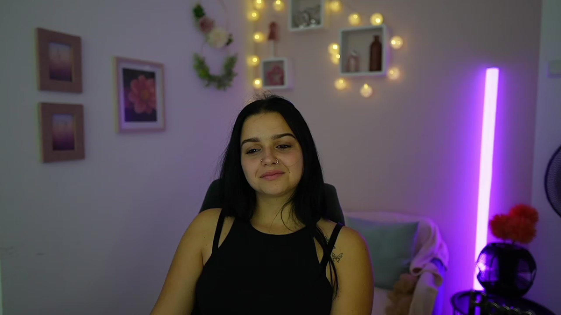 Gallery image thumbnail from Sola_Zola18's myfreecams stream on, 10/11/2023, 19:18 image 4 of 20