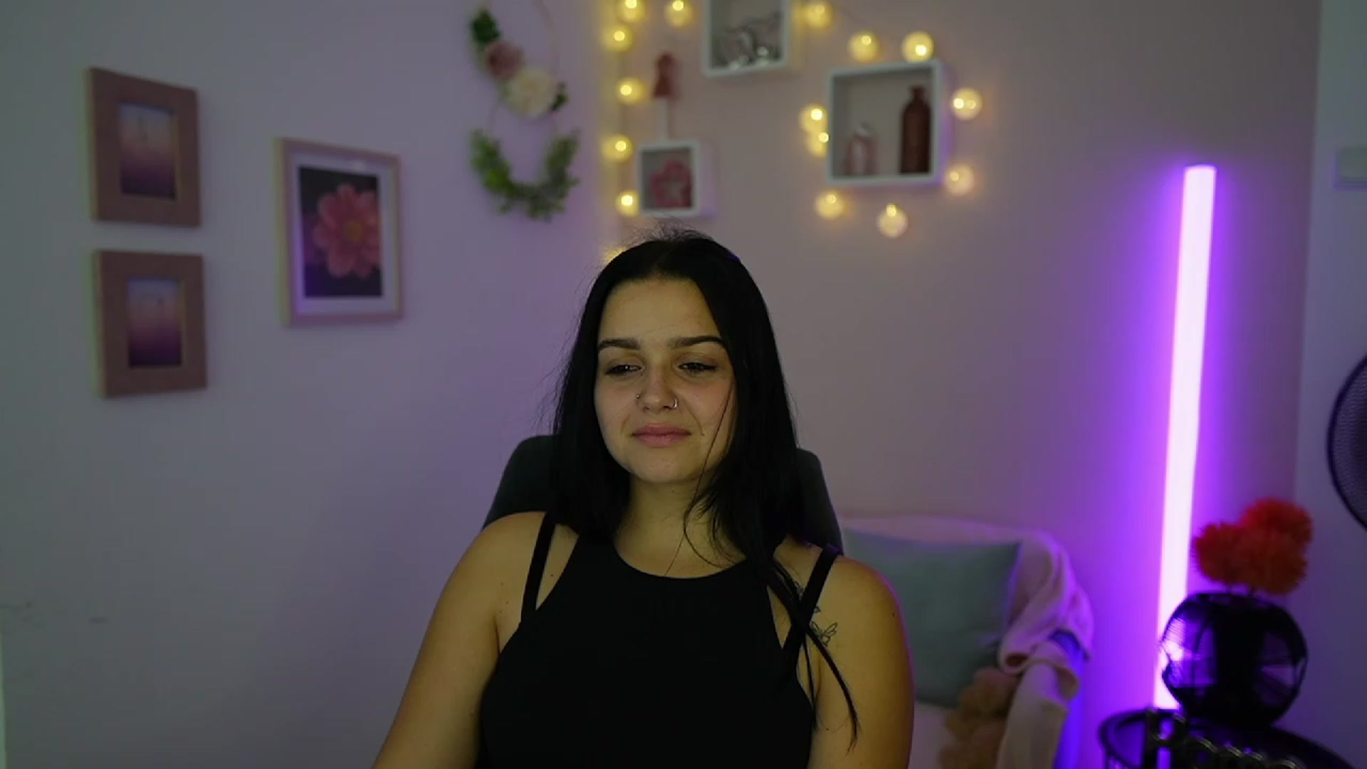 Gallery image thumbnail from Sola_Zola18's myfreecams stream on, 10/11/2023, 19:18 image 3 of 20
