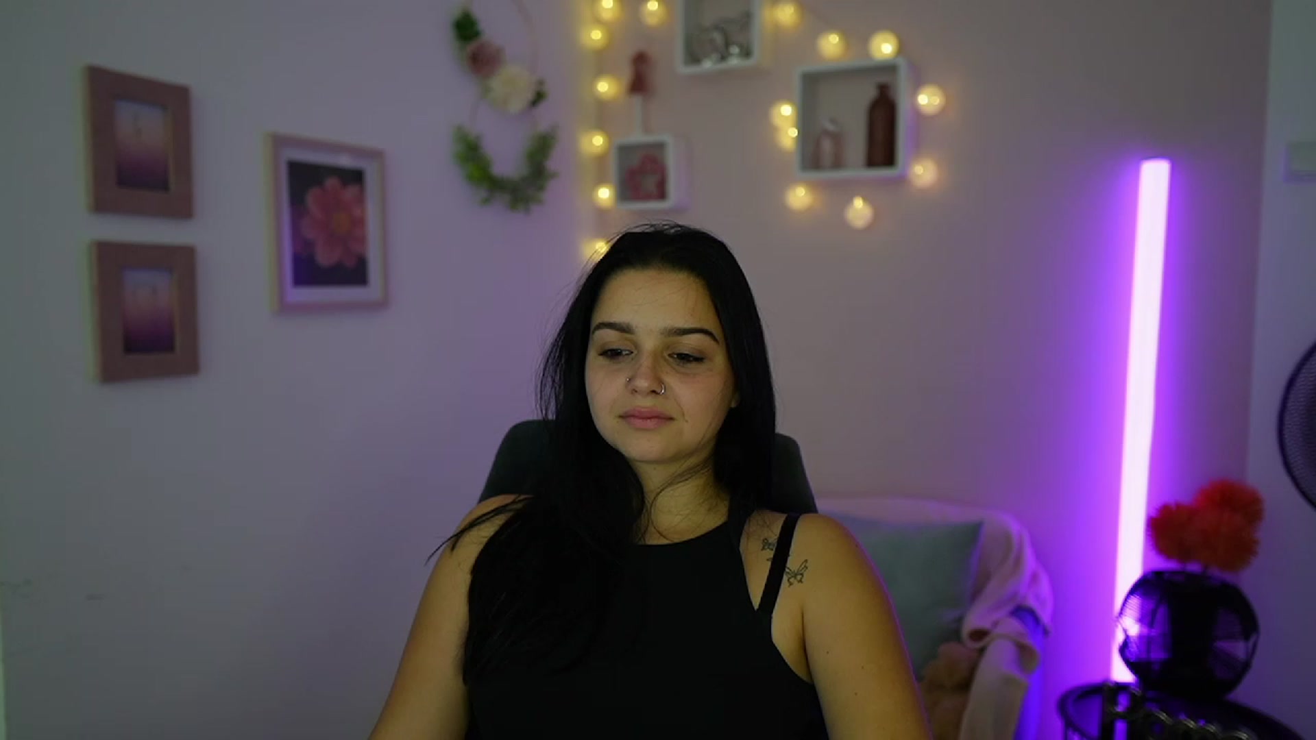 Gallery image thumbnail from Sola_Zola18's myfreecams stream on, 10/11/2023, 19:18 image 15 of 20