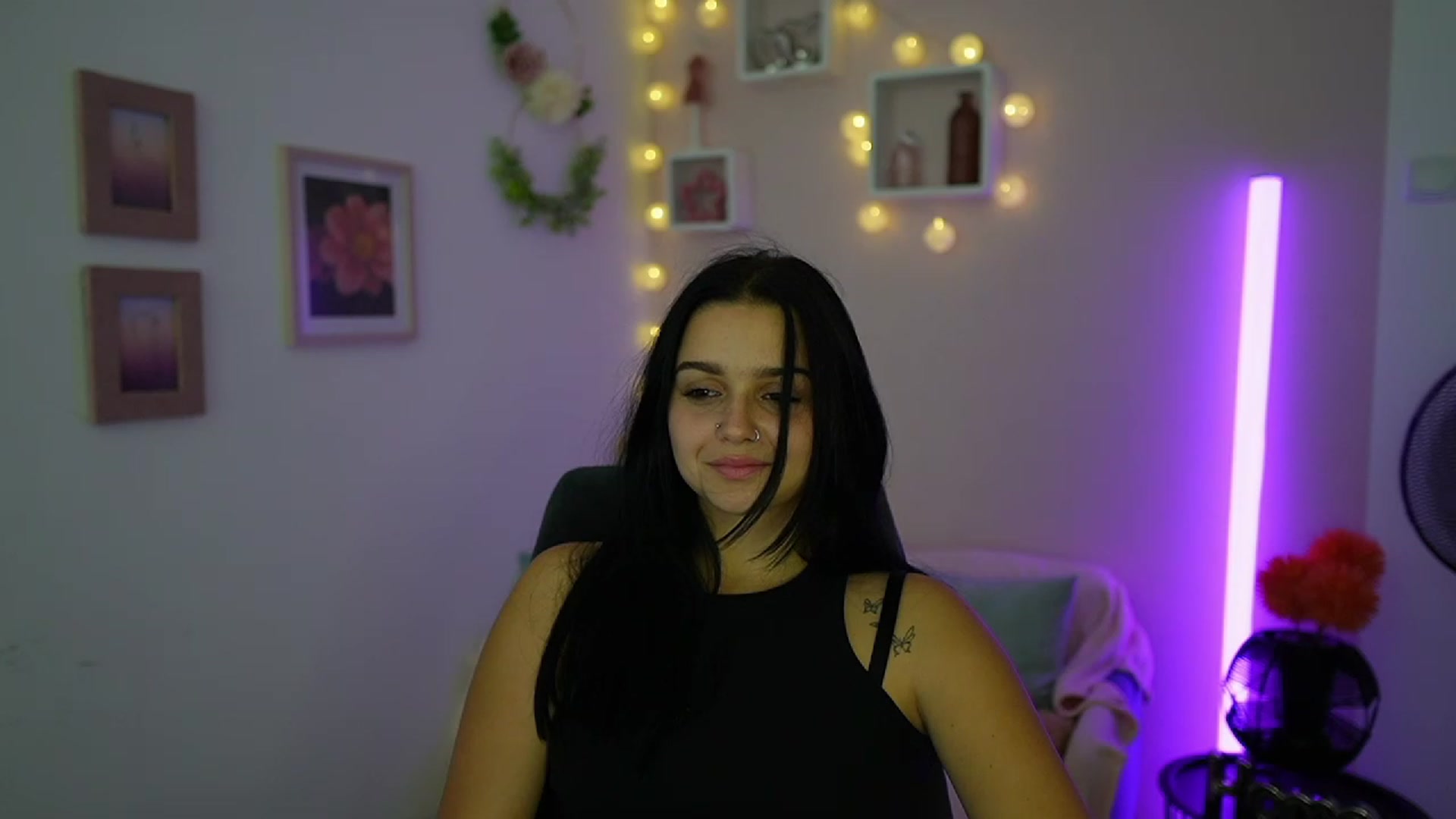 Gallery image thumbnail from Sola_Zola18's myfreecams stream on, 10/11/2023, 20:33 image 9 of 20