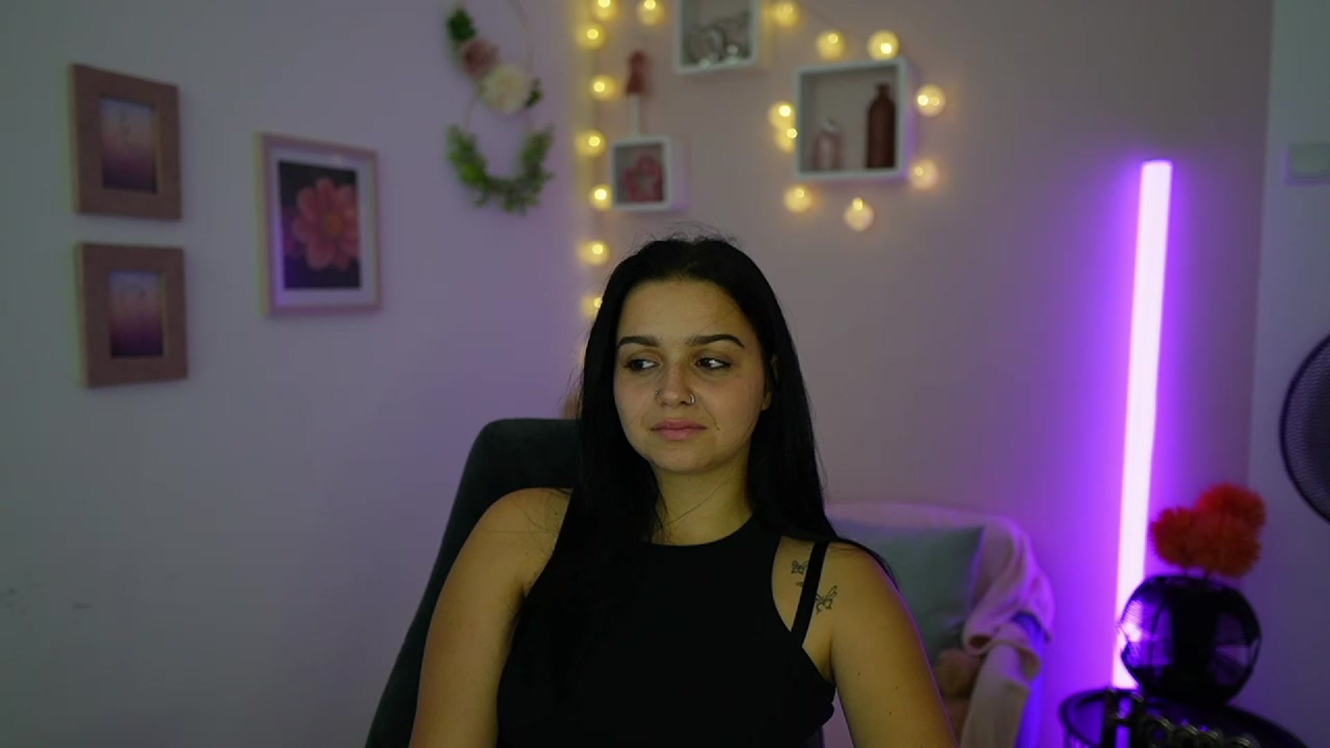 Gallery image thumbnail from Sola_Zola18's myfreecams stream on, 10/11/2023, 20:33 image 16 of 20