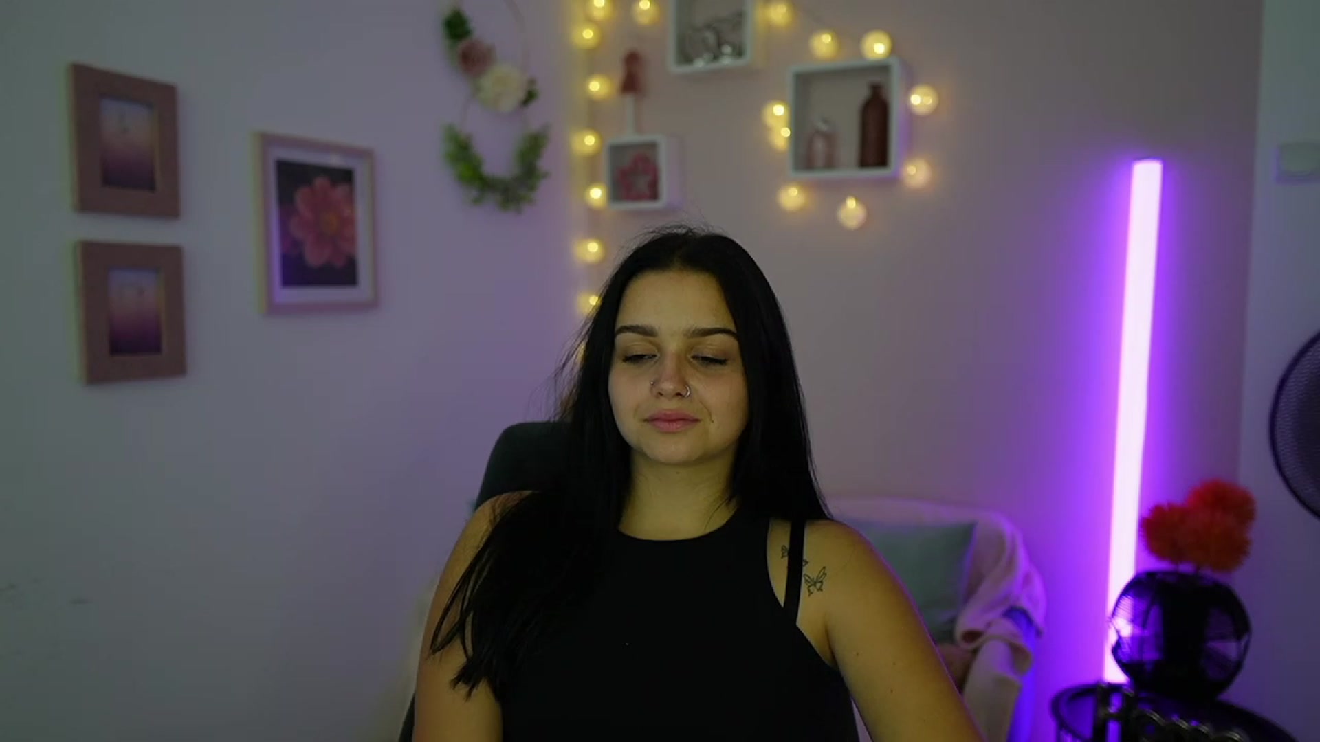 Gallery image thumbnail from Sola_Zola18's myfreecams stream on, 10/11/2023, 20:33 image 6 of 20