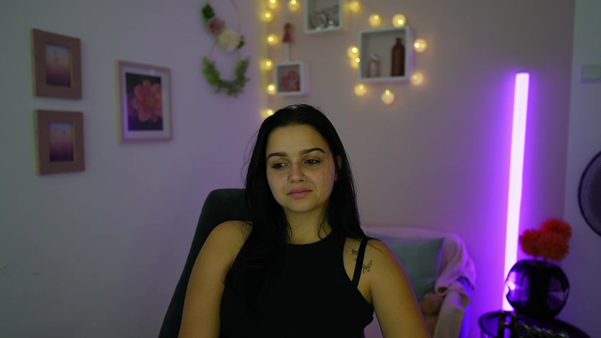 Gallery image thumbnail from Sola_Zola18's myfreecams stream on, 10/11/2023, 20:33 image 14 of 20