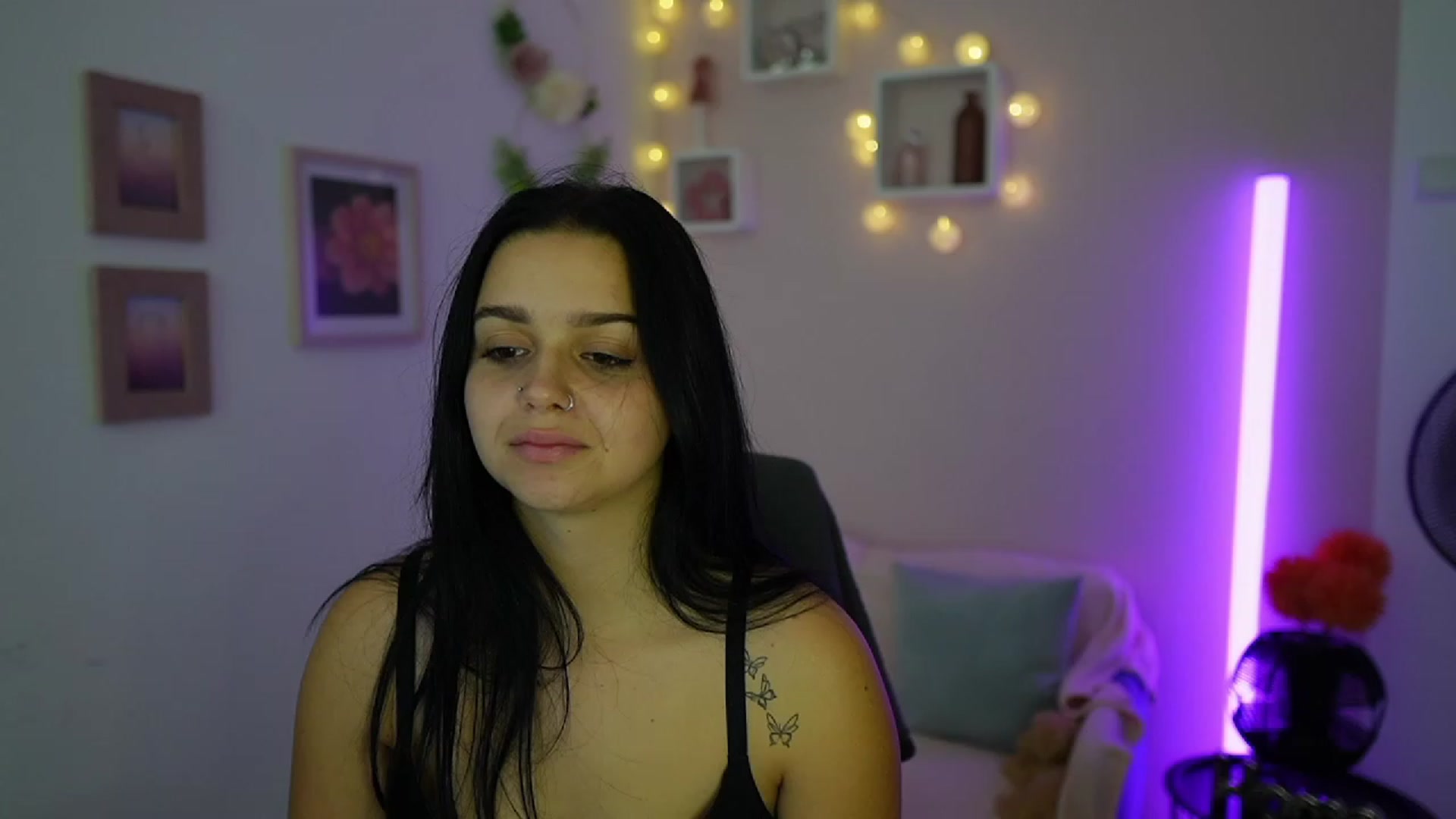 Gallery image thumbnail from Sola_Zola18's myfreecams stream on, 10/11/2023, 22:29 image 16 of 20