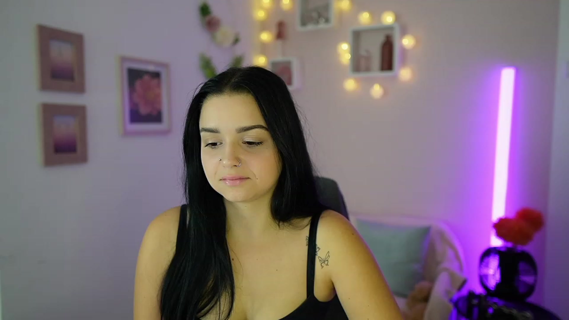 Gallery image thumbnail from Sola_Zola18's myfreecams stream on, 10/12/2023, 19:47 image 12 of 20