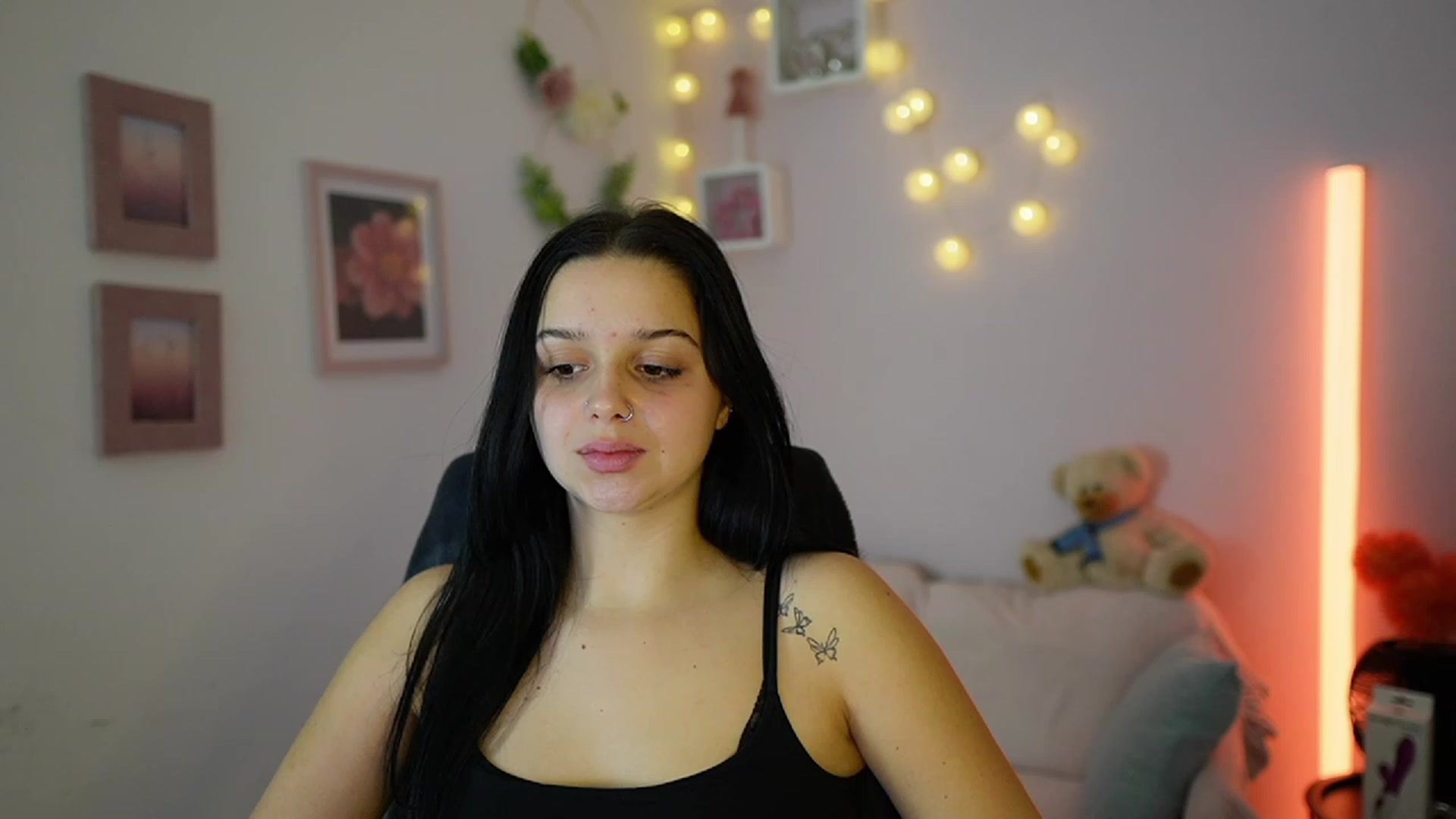 Gallery image thumbnail from Sola_Zola18's myfreecams stream on, 11/27/2023, 22:58 image 11 of 20