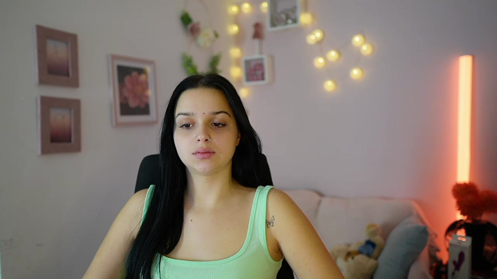 Gallery image thumbnail from Sola_Zola18's myfreecams stream on, 11/28/2023, 22:29 image 11 of 20
