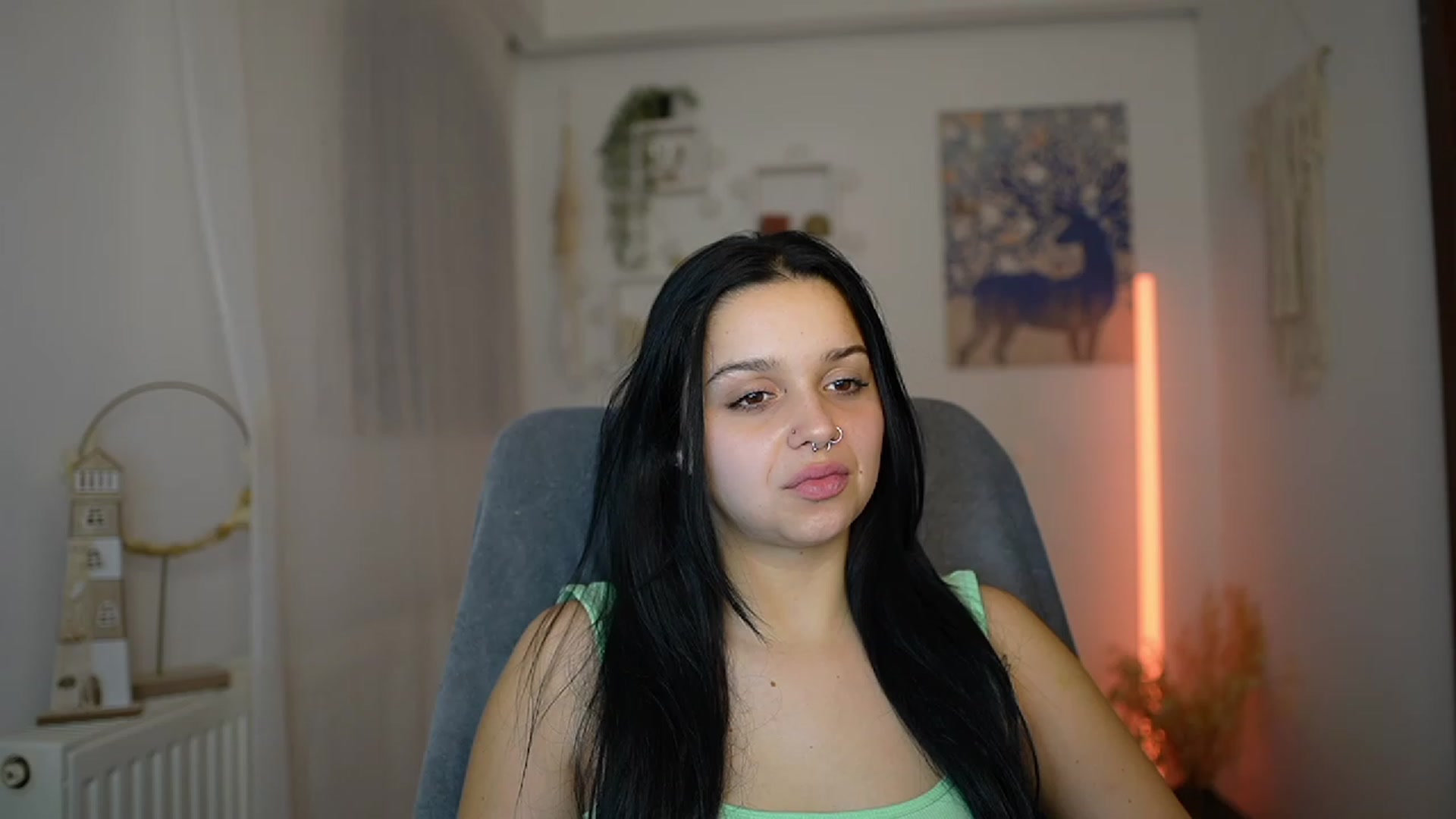 Gallery image thumbnail from Sola_Zola18's myfreecams stream on, 12/20/2023, 23:04 image 2 of 20