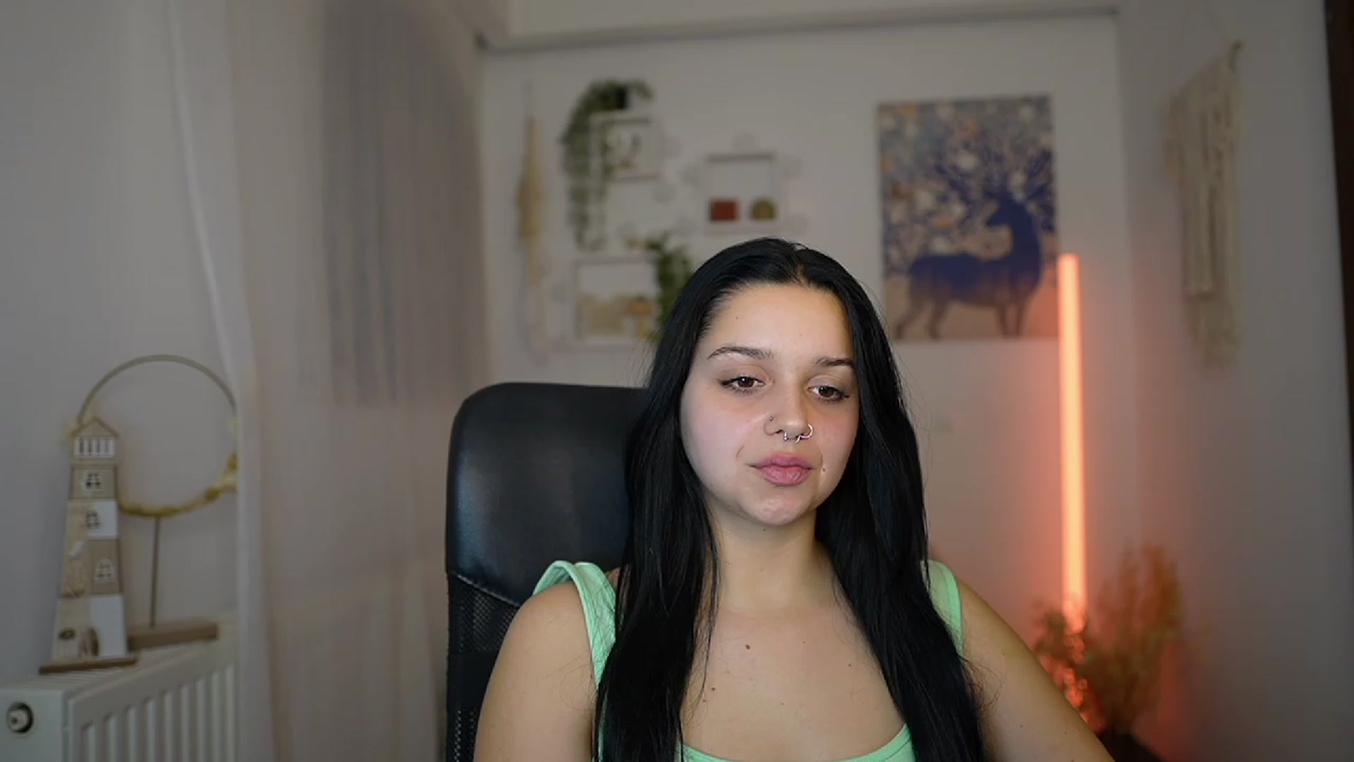Gallery image thumbnail from Sola_Zola18's myfreecams stream on, 12/20/2023, 23:04 image 20 of 20
