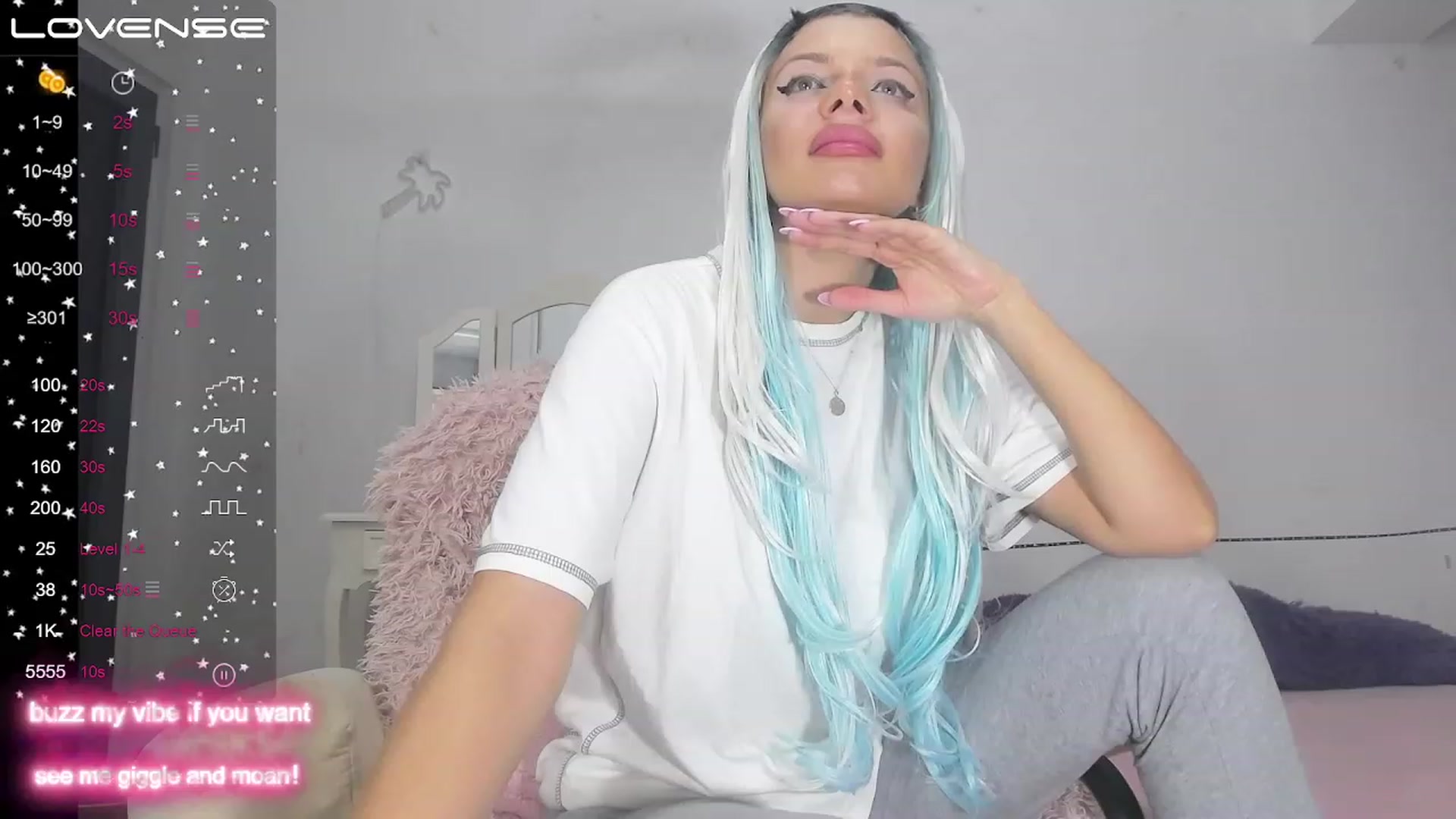 Gallery image thumbnail from SolarNicky's myfreecams stream on, 05/23/2023, 24:25 image 2 of 20