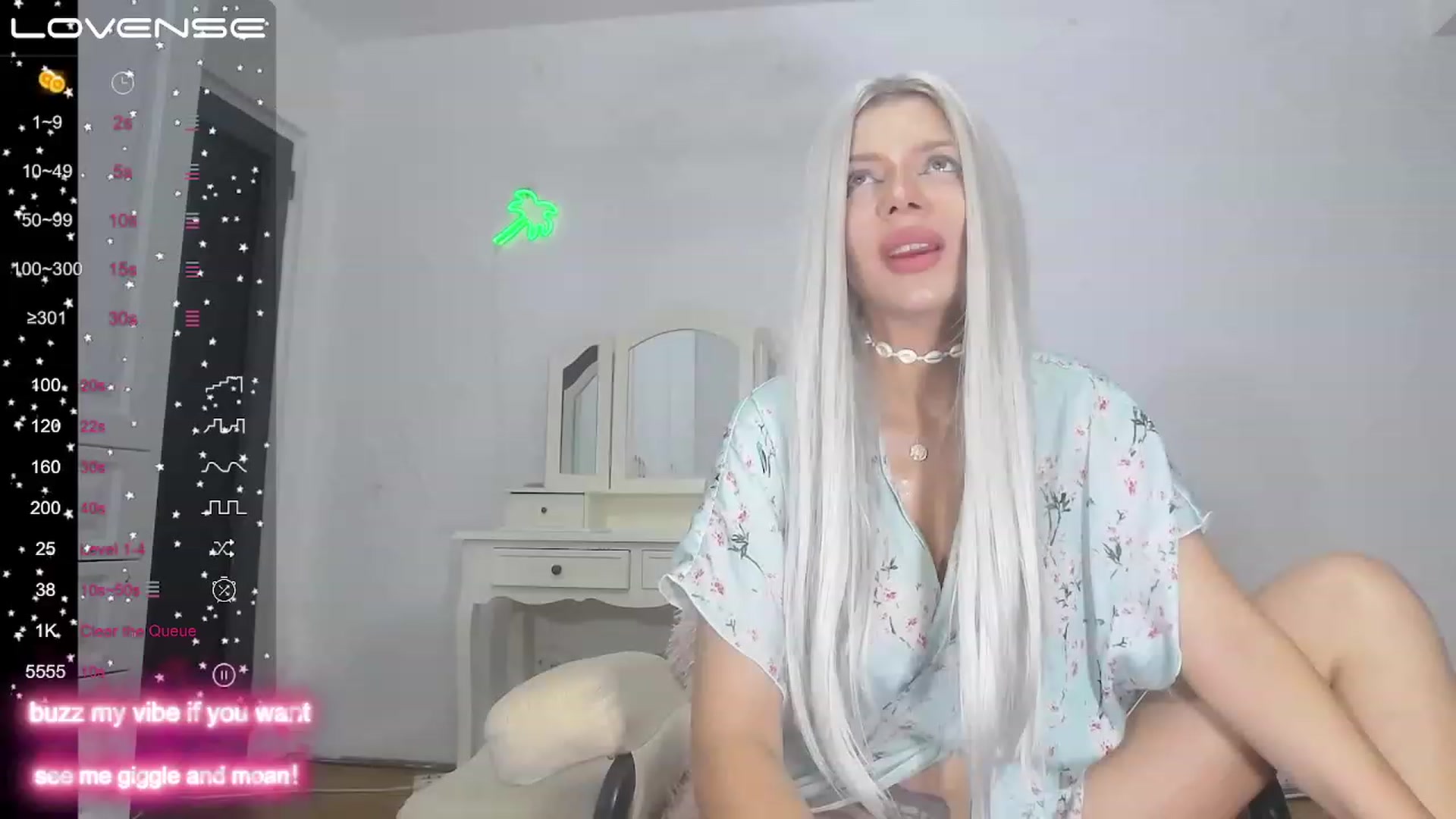 Gallery image thumbnail from SolarNicky's myfreecams stream on, 06/01/2023, 23:22 image 1 of 20