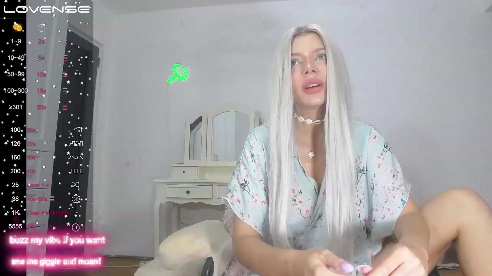 Gallery image thumbnail from SolarNicky's myfreecams stream on, 06/01/2023, 23:22 image 2 of 20