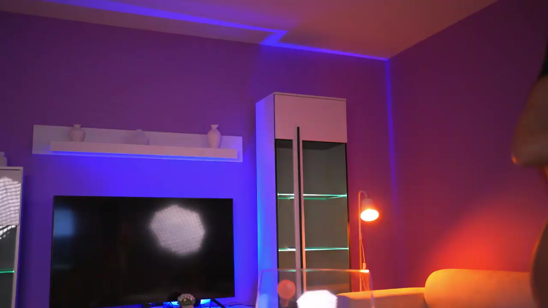 Gallery image thumbnail from SoleNoire's myfreecams stream on, 09/16/2026, 15:06 image 15 of 20