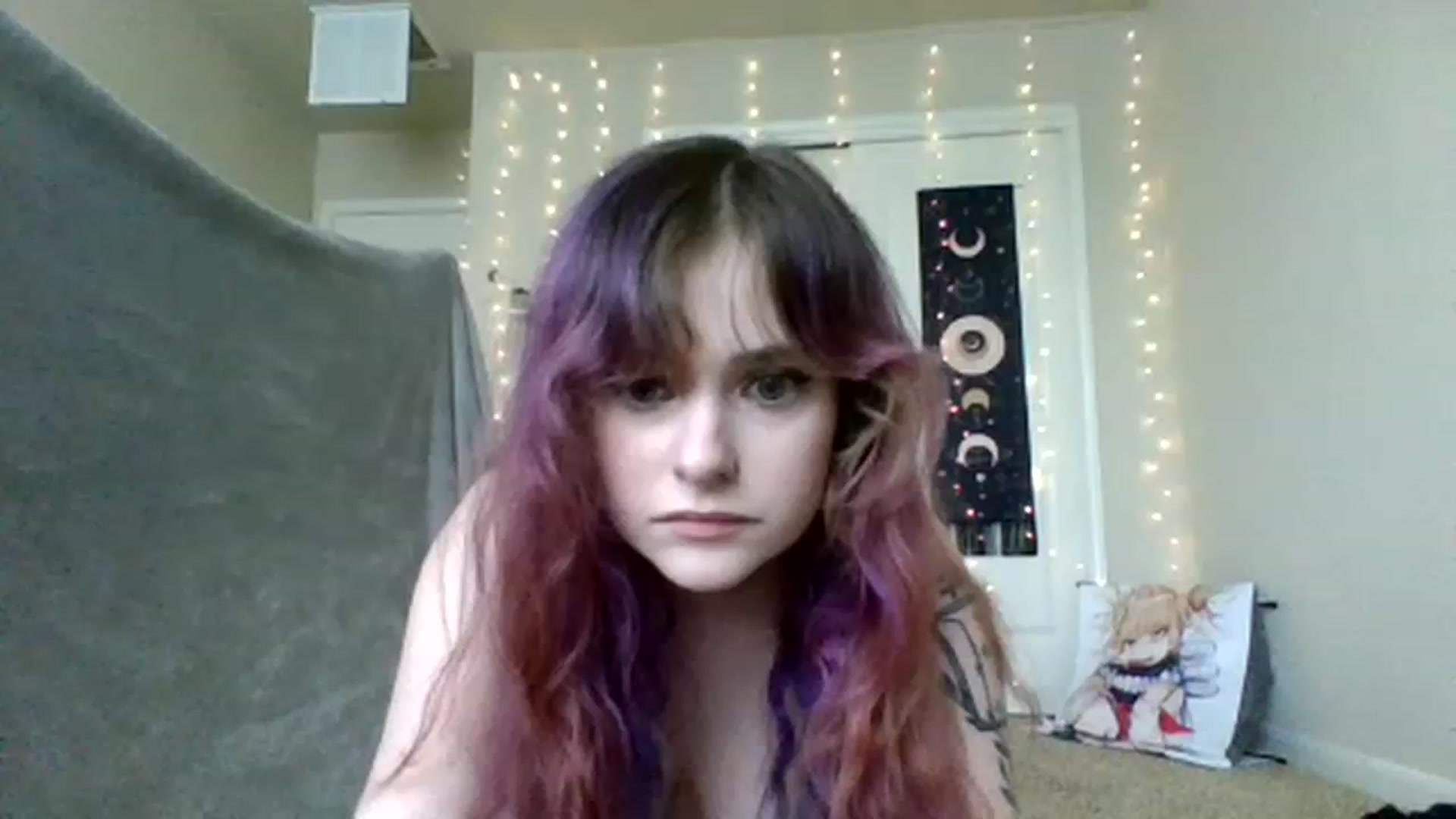 Gallery image thumbnail from Solenne_22's myfreecams stream on, 02/04/2023, 18:15 image 12 of 20