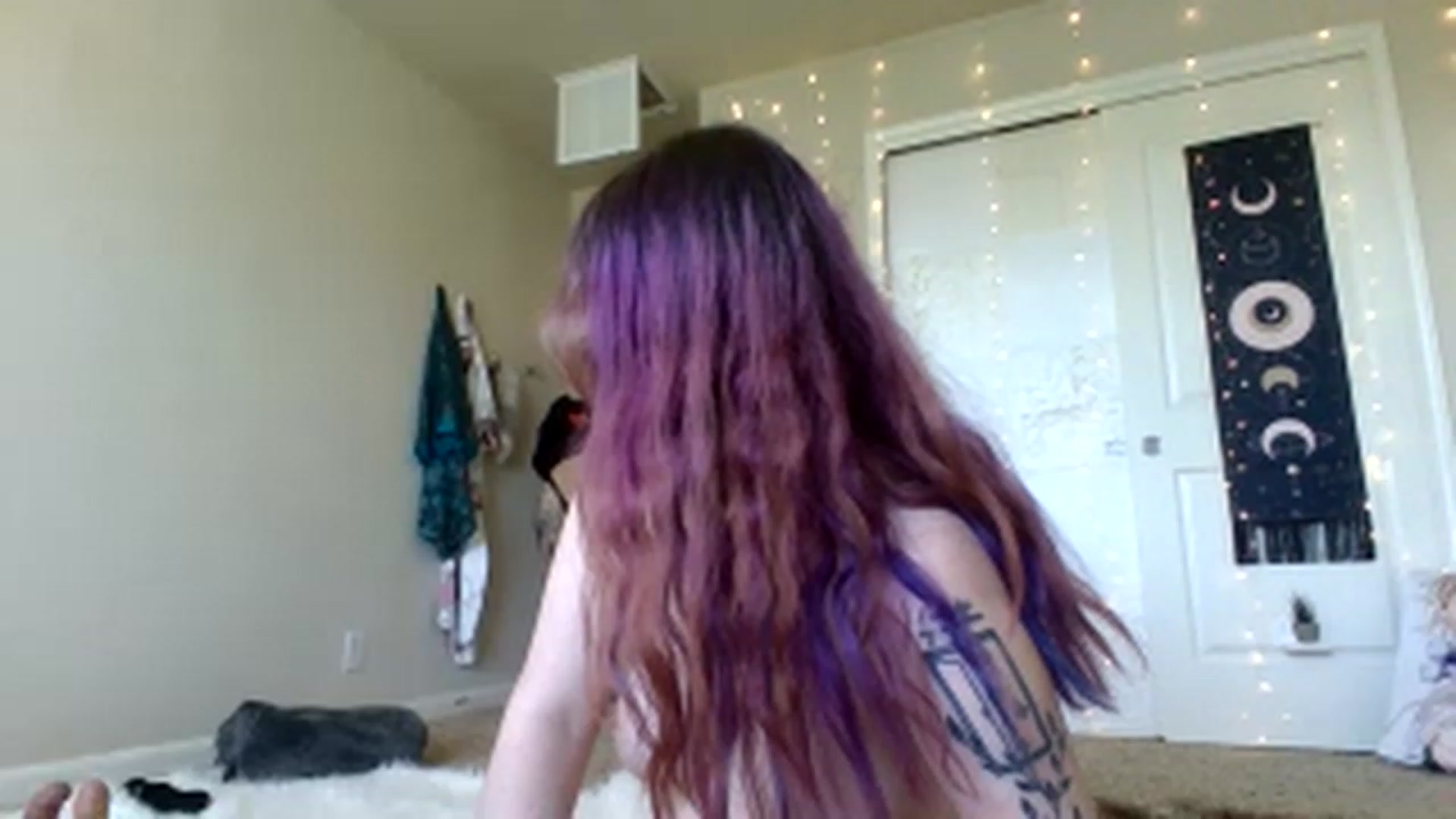 Gallery image thumbnail from Solenne_22's myfreecams stream on, 02/05/2023, 16:37 image 14 of 20