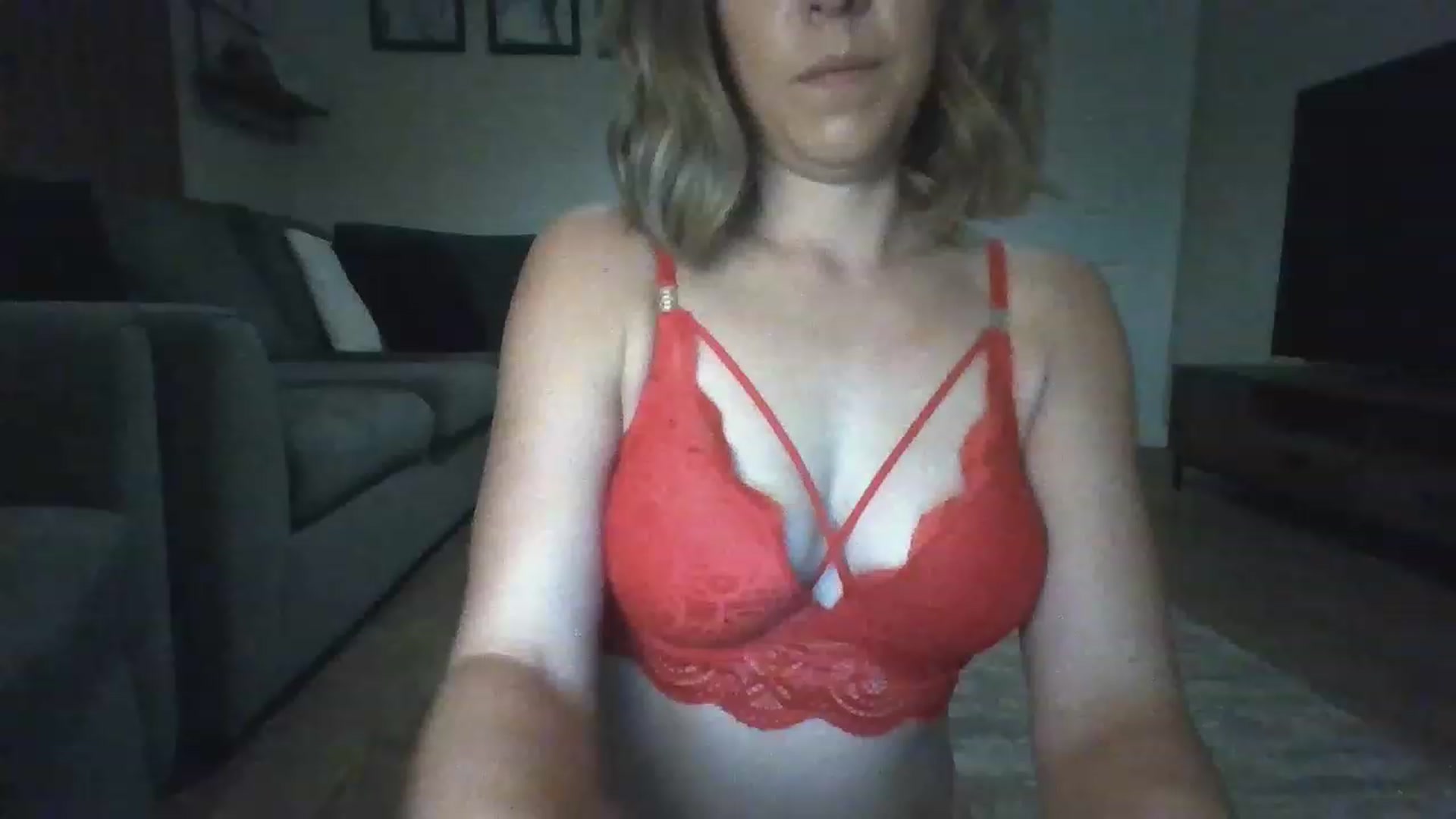 Gallery image thumbnail from Soley_bea's myfreecams stream on, 11/19/2022, 21:24 image 8 of 20