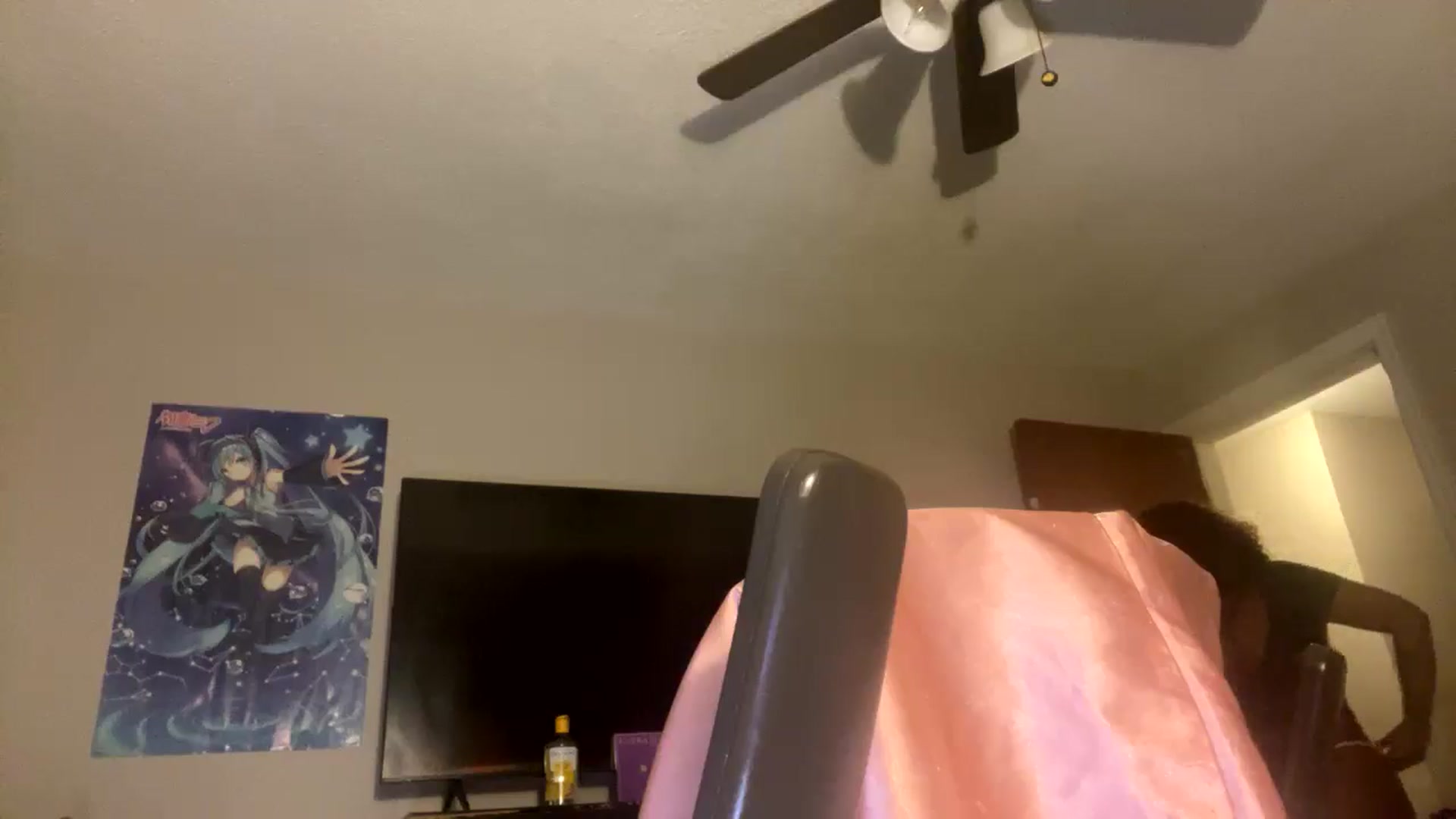 Gallery image thumbnail from Soli_Reyes's myfreecams stream on, 06/16/2025, 09:36 image 3 of 20