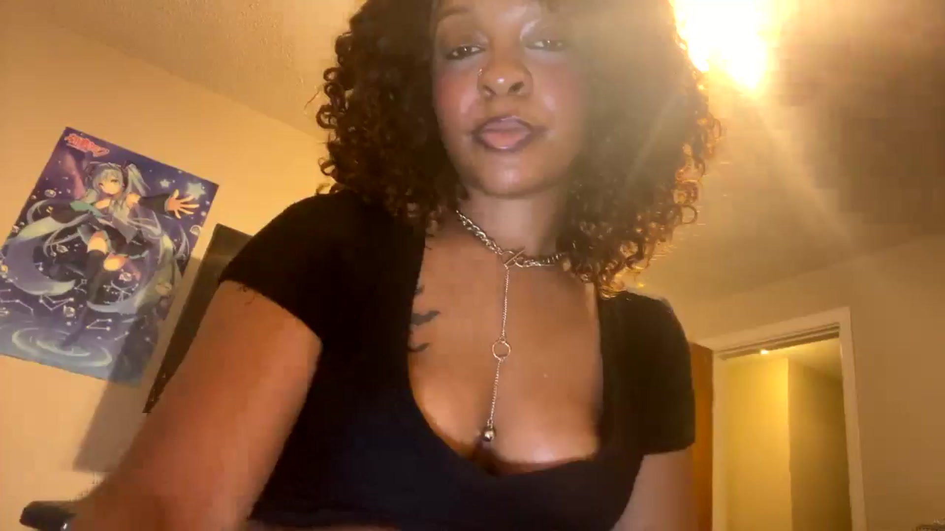 Gallery image thumbnail from Soli_Reyes's myfreecams stream on, 06/25/2025, 07:36 image 9 of 20