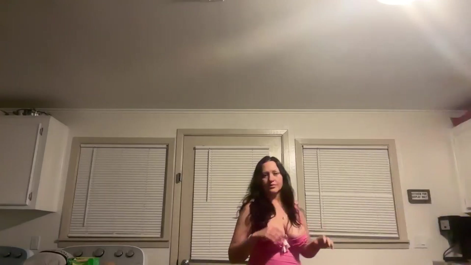 Gallery image thumbnail from SomeGirl86's myfreecams stream on, 01/04/2026, 15:59 image 5 of 20