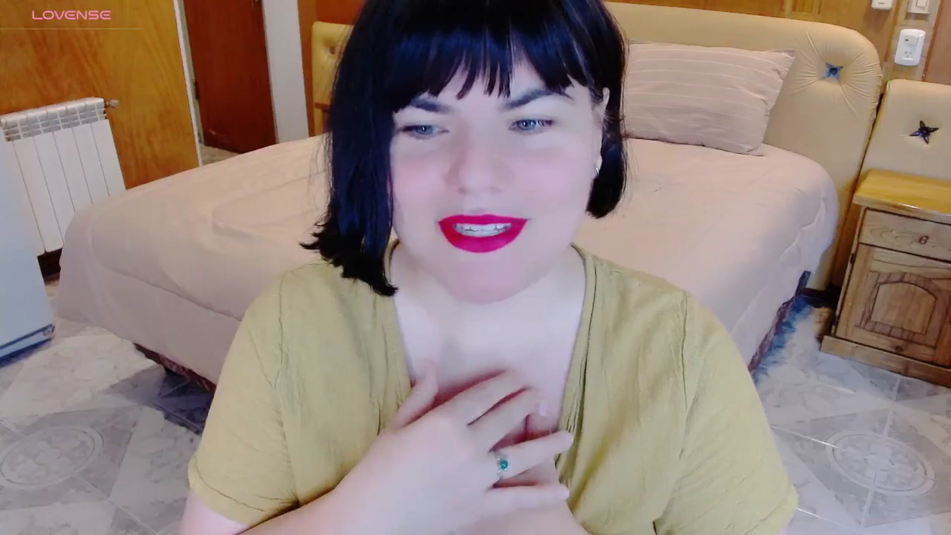 Gallery image thumbnail from SomeoneReal's myfreecams stream on, 05/12/2024, 17:47 image 2 of 20