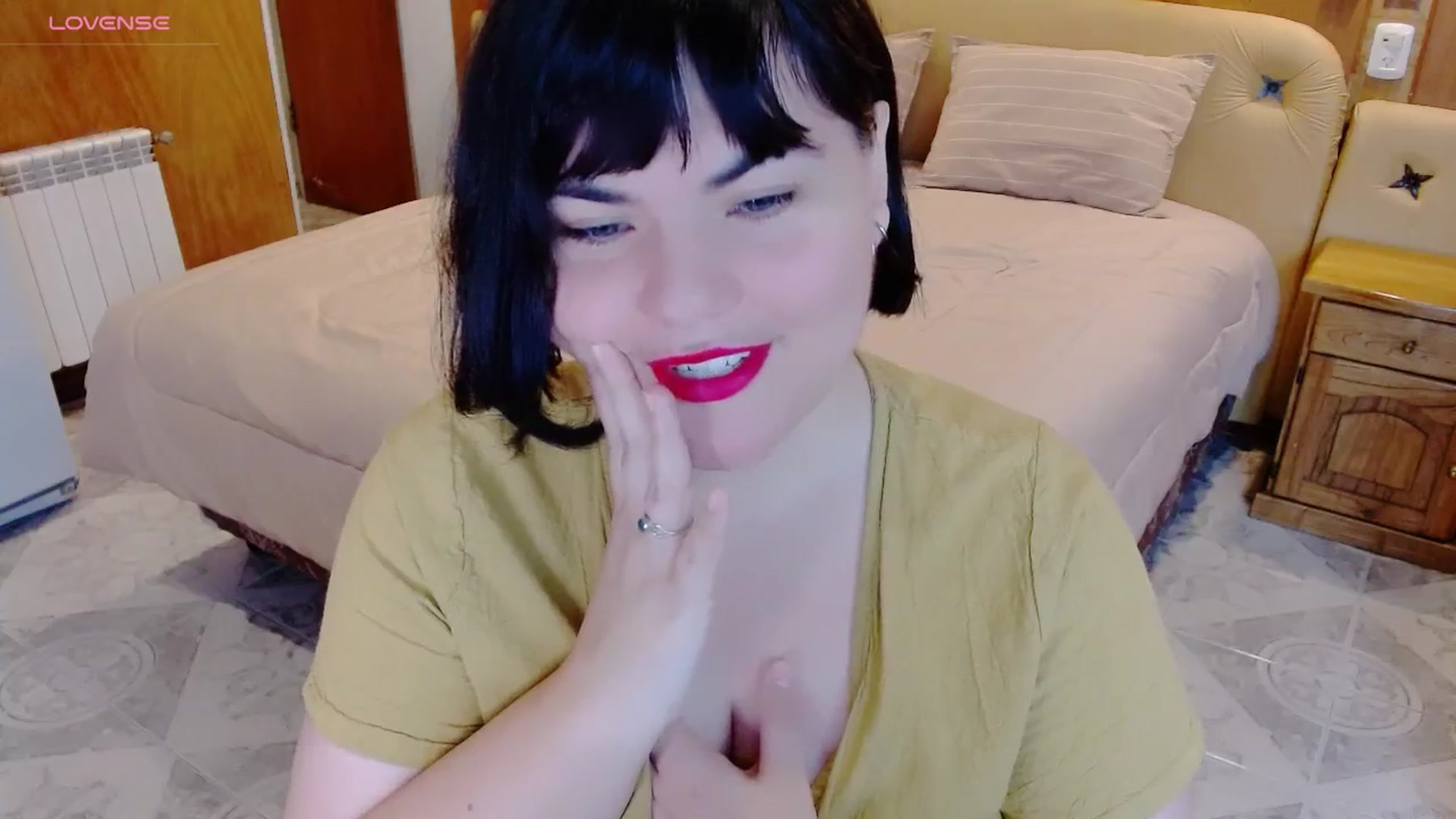 Gallery image thumbnail from SomeoneReal's myfreecams stream on, 05/12/2024, 17:47 image 7 of 20