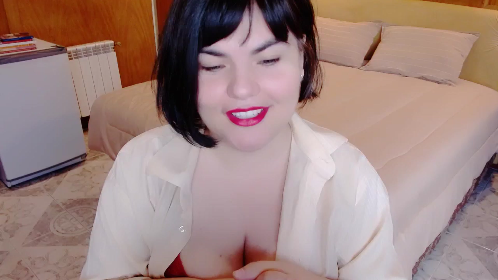 Gallery image thumbnail from SomeoneReal's myfreecams stream on, 05/16/2024, 18:38 image 1 of 20