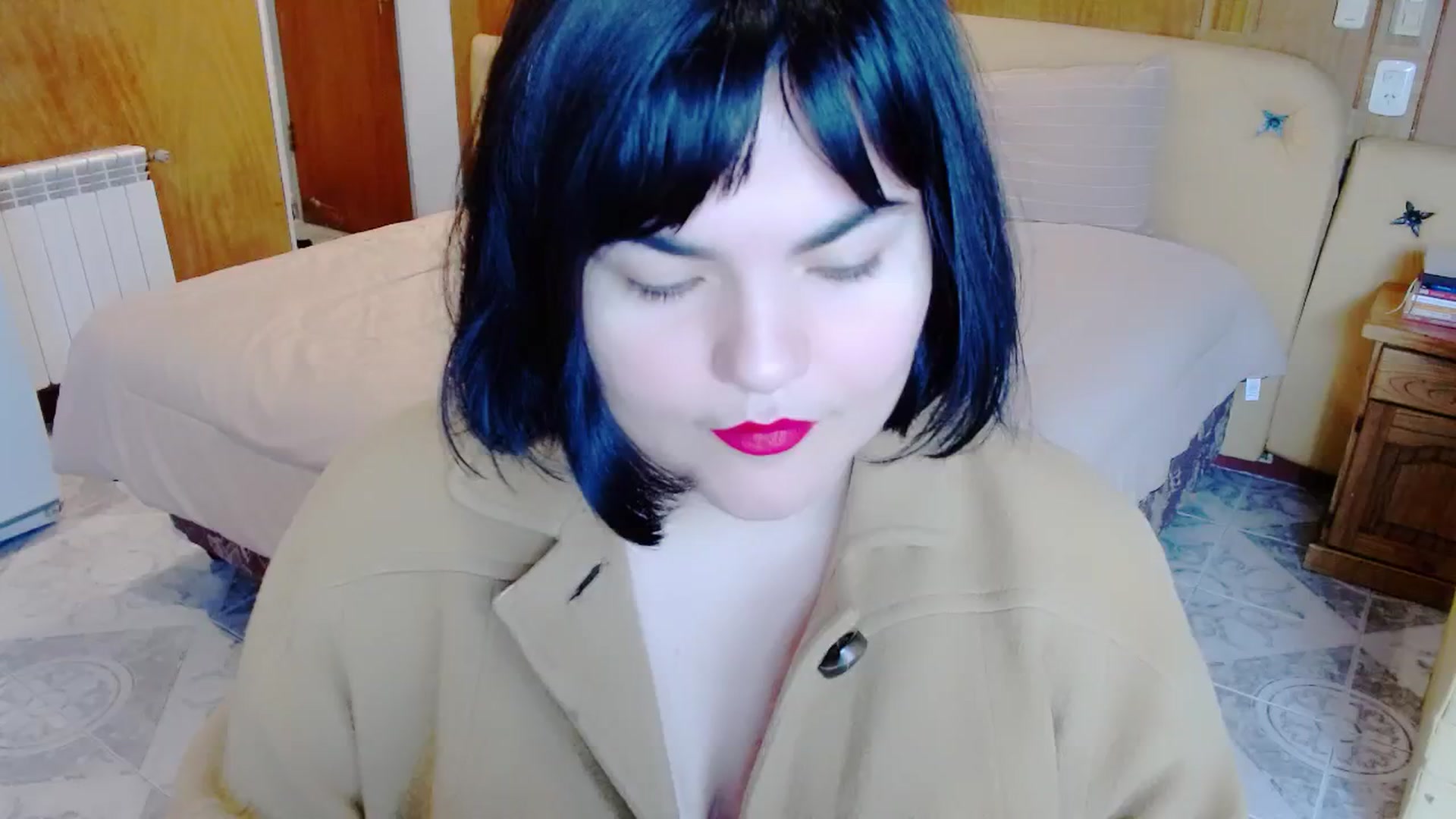 Gallery image thumbnail from SomeoneReal's myfreecams stream on, 05/19/2024, 18:06 image 1 of 20